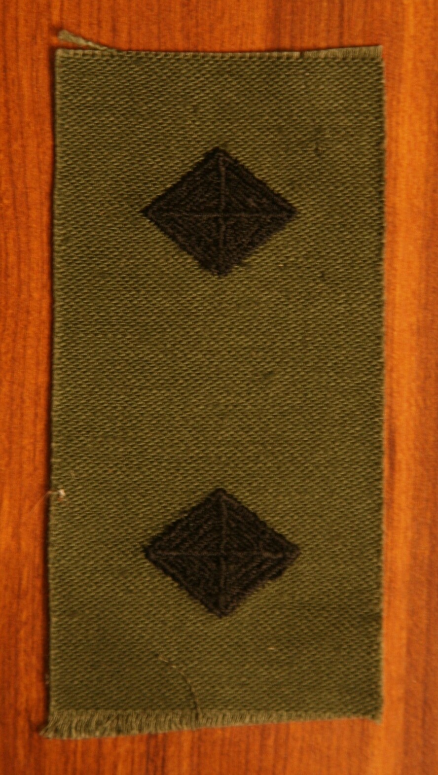 US ARMY FINANCE CORPS OFFICER BRANCH INSIGNIA; SUBDUED ON OD