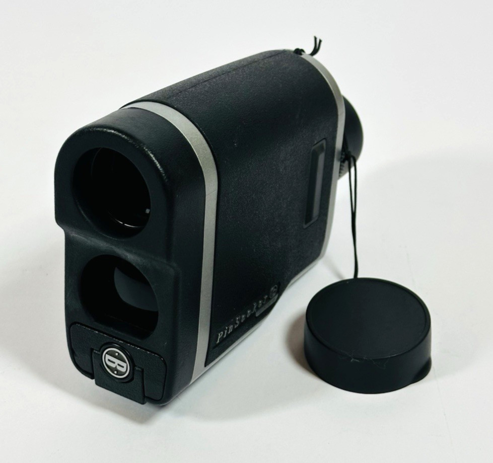 Bushnell Pinseeker 1500 Golf Rangefinder with Case and Lens Cap - WORKING