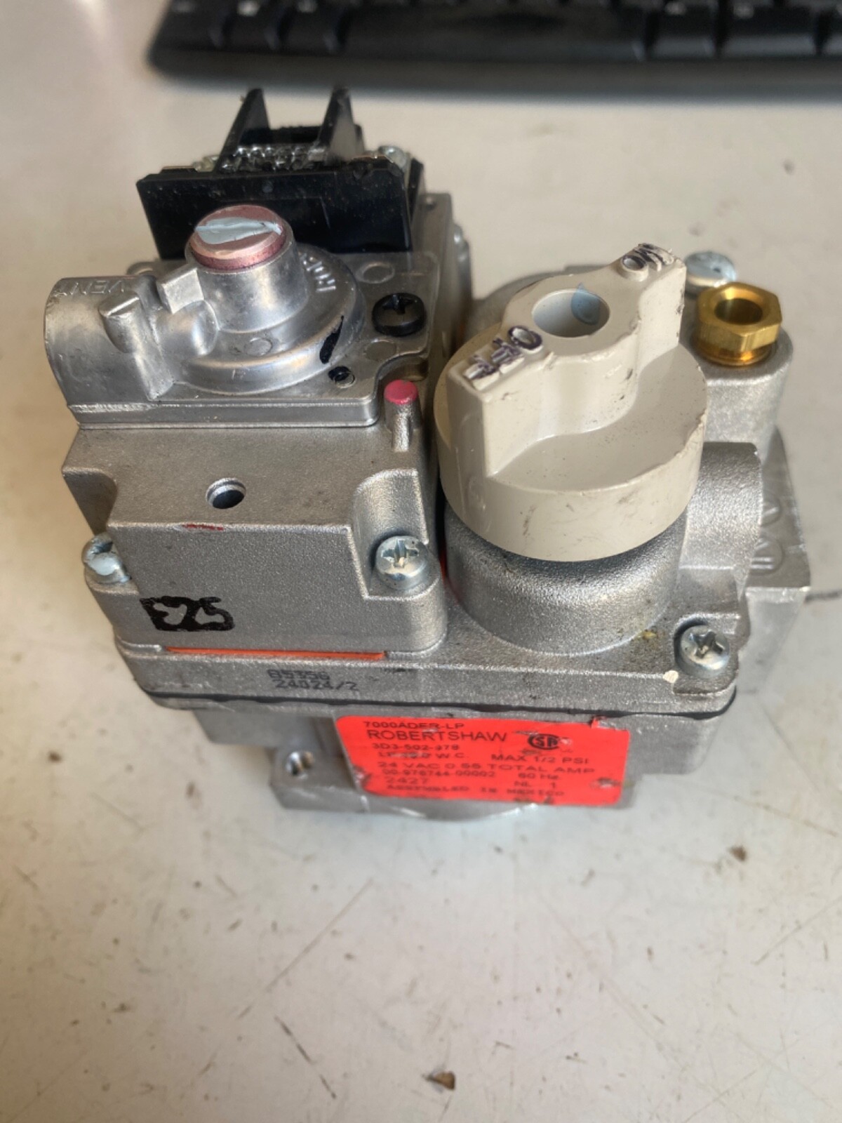 RobertShaw Gas Valve 24 VAC 0.55 Total AMP