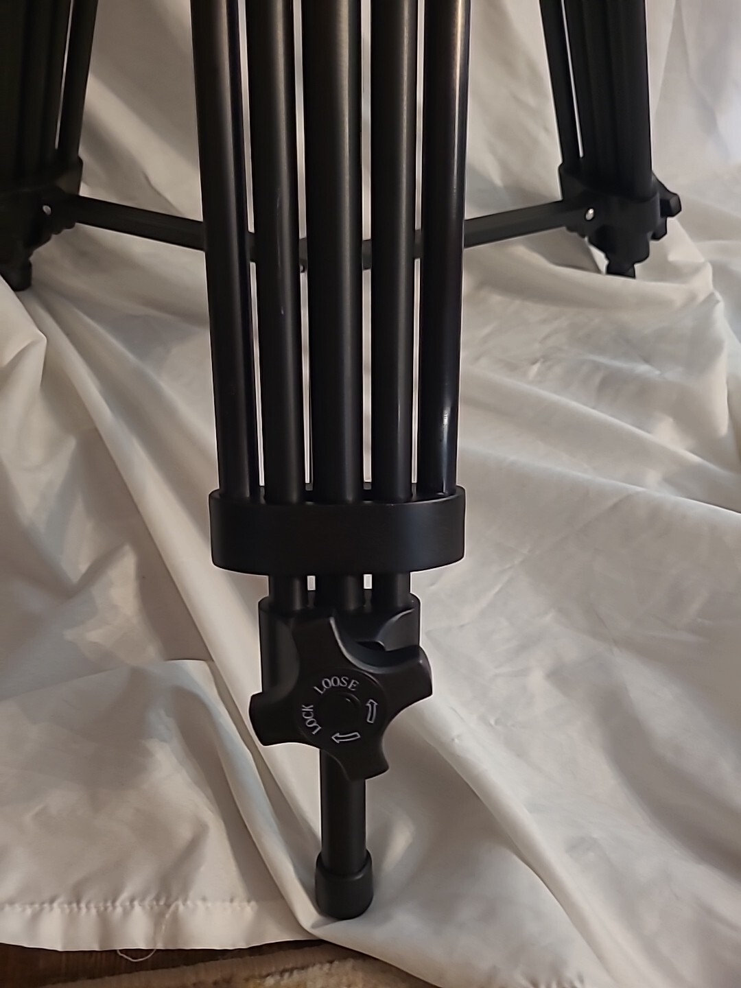 Tripod-Walimex Pro/E Image-9901 camera tripod W/ Fluid Head