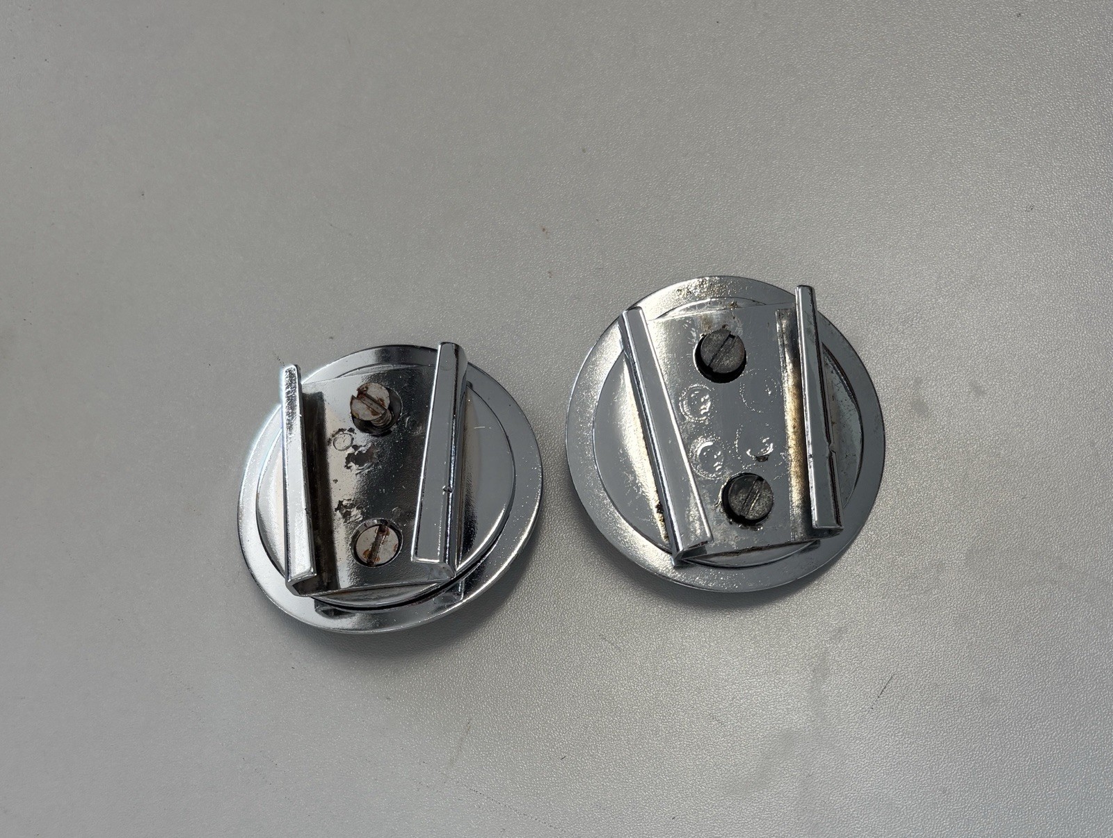 2-Tapered Ludwig or Slingerland Clip Tom Brackets