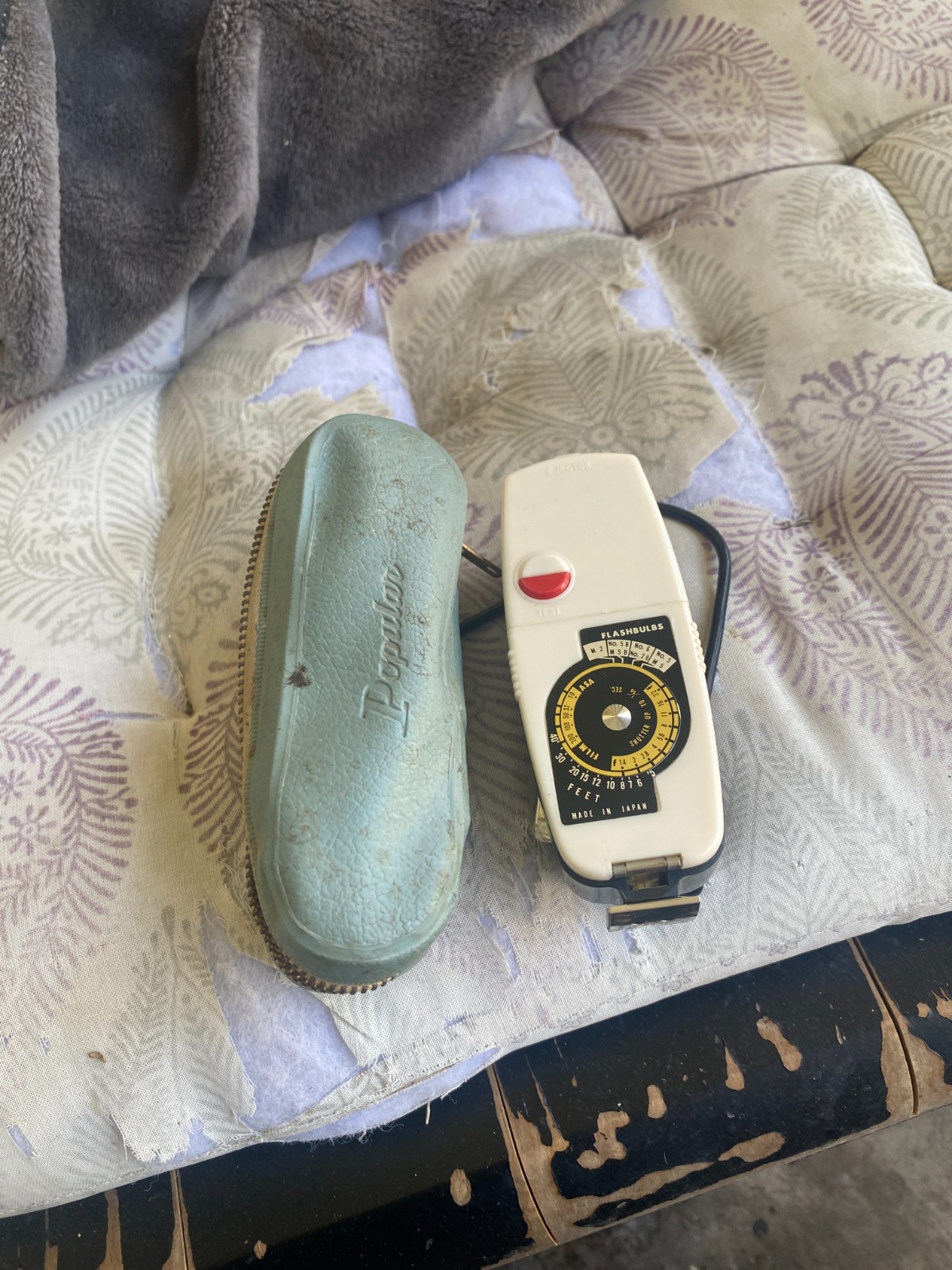 Vintage Popular Flash with Case