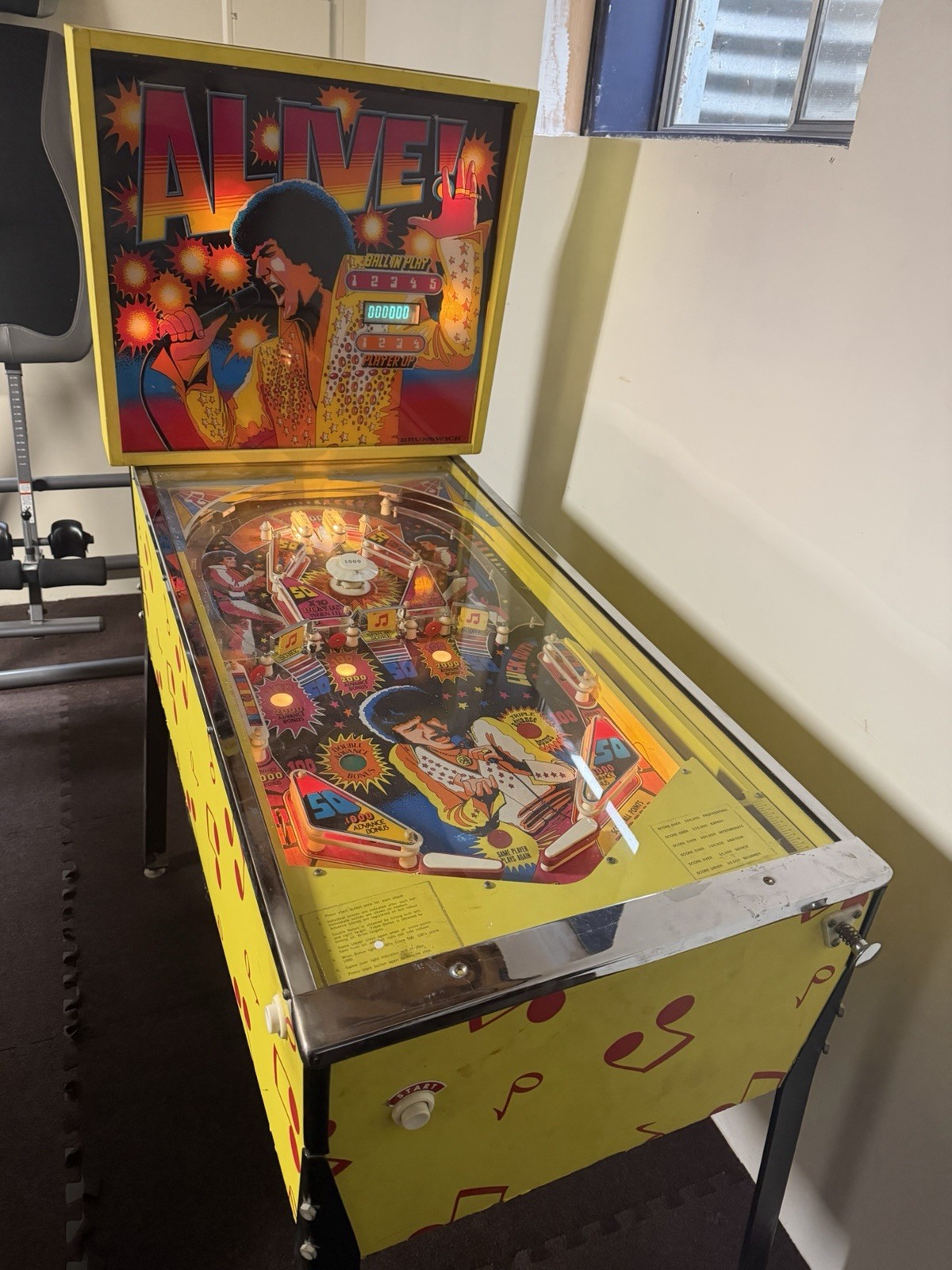 Briarwood Alive Pinball Machine Model 55-860224-2 Serial 2151 Yellow