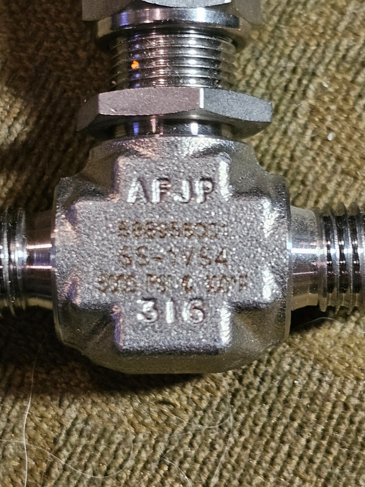 Swagelok SS-1VS4 Needle Valve / 77A / 5000 PSIG @ 100F / SS1VS4