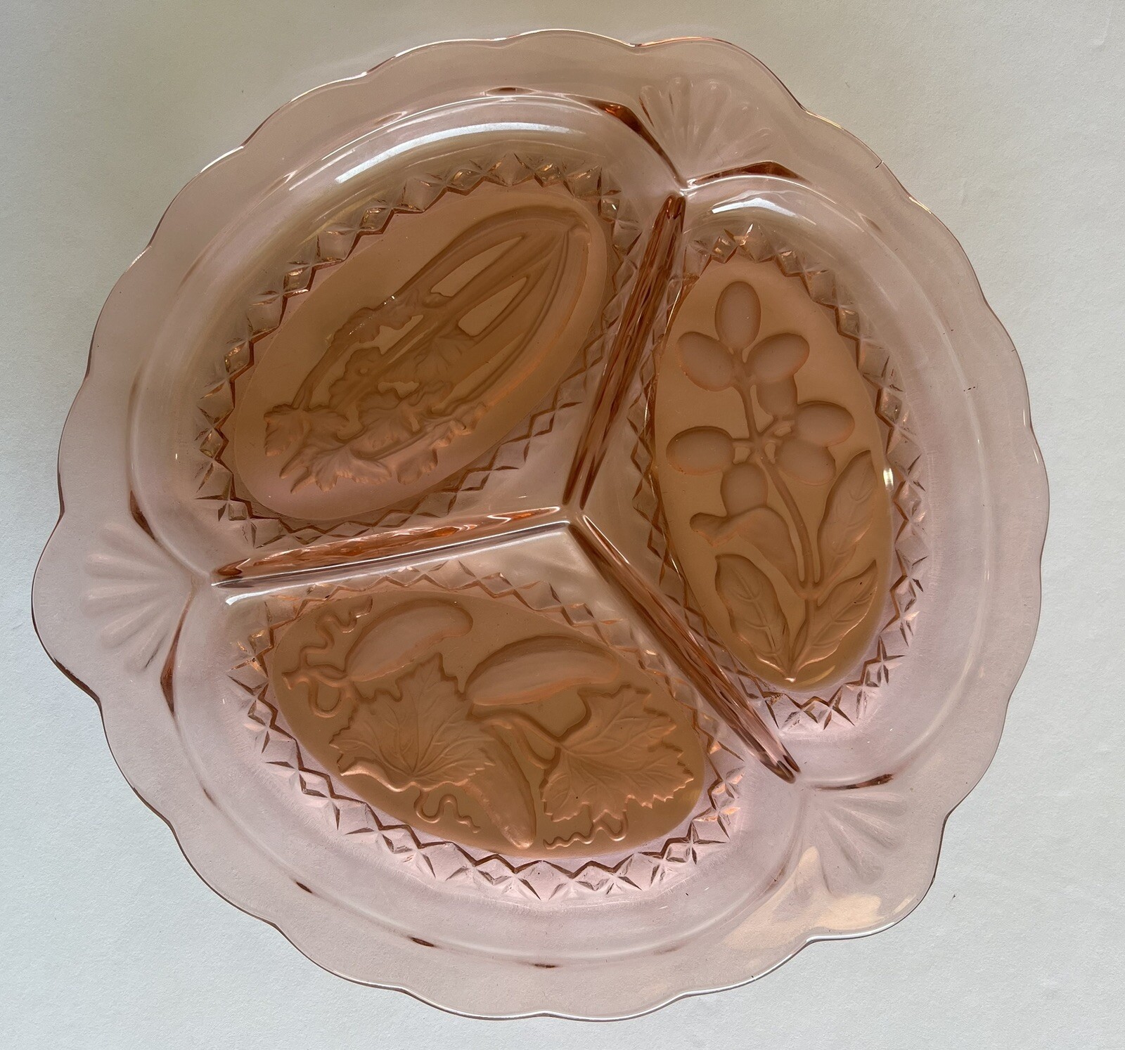 Vintage Pink Depression Glass Divided Relish/Cruditès Dish