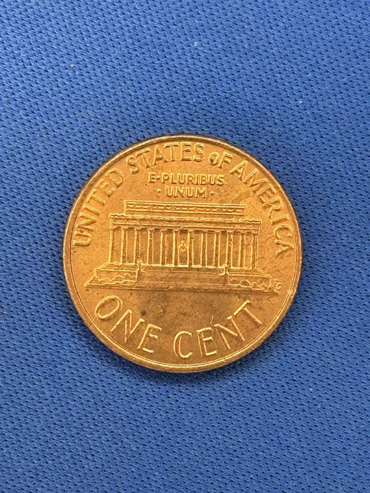 1975 Lincoln Memorial Cent Coin