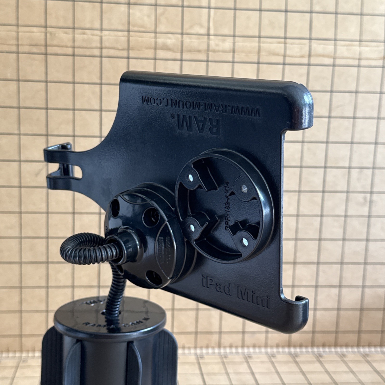 RAM EZ-roll’s iPad Mini With Cup Holder