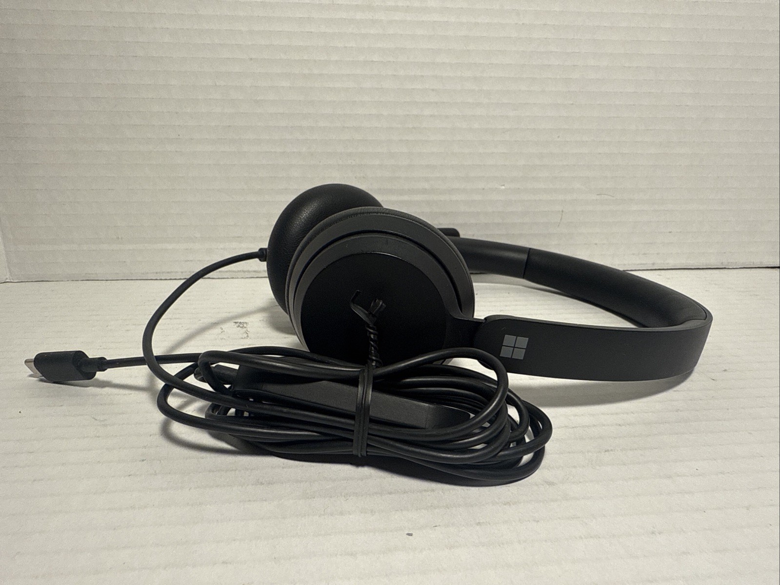 Microsoft Modern USB-C Wired Headset NC Mic Teams - Tested Good Used Condition