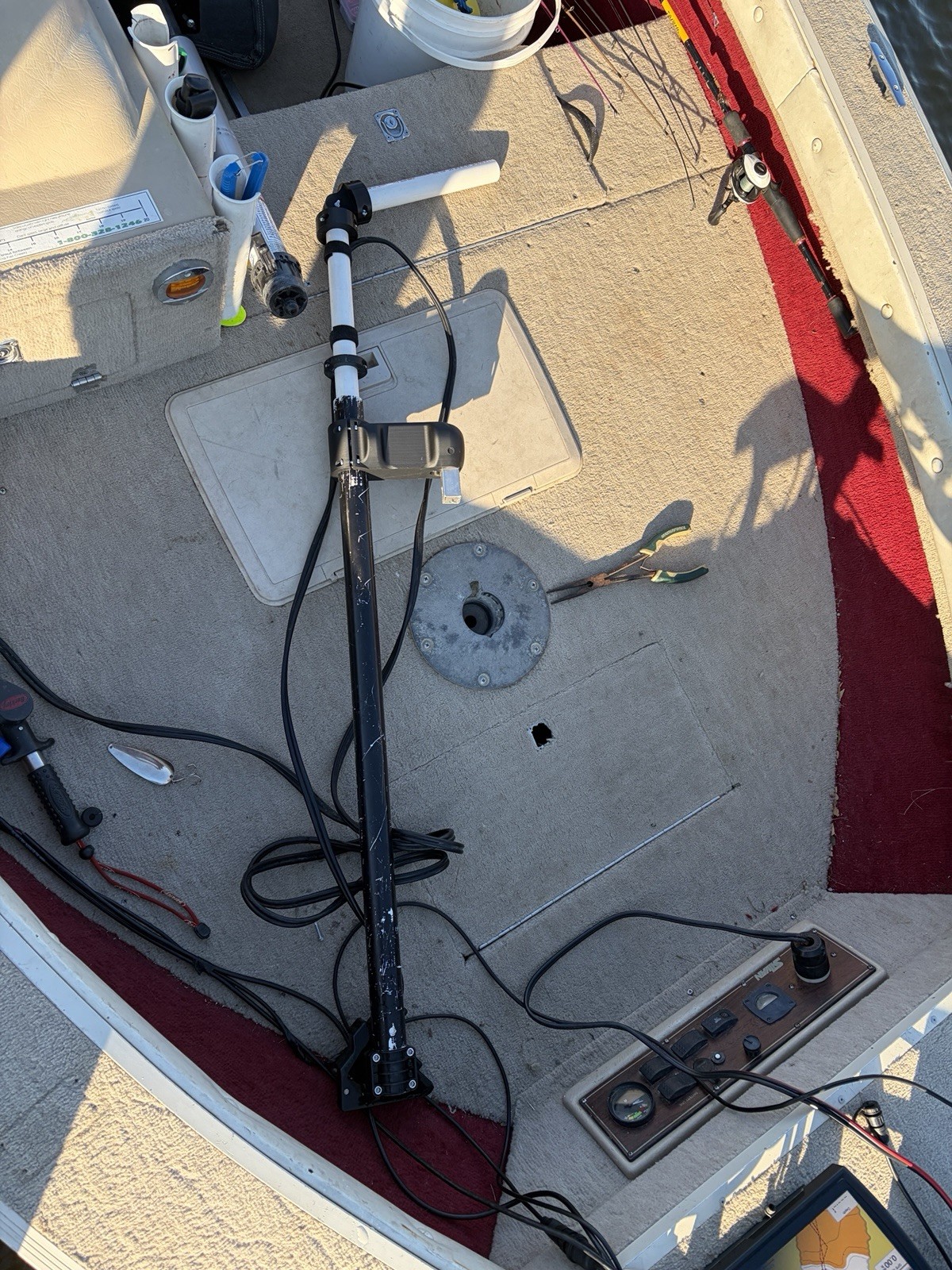 Better Than DIY Livescope Pole Mount