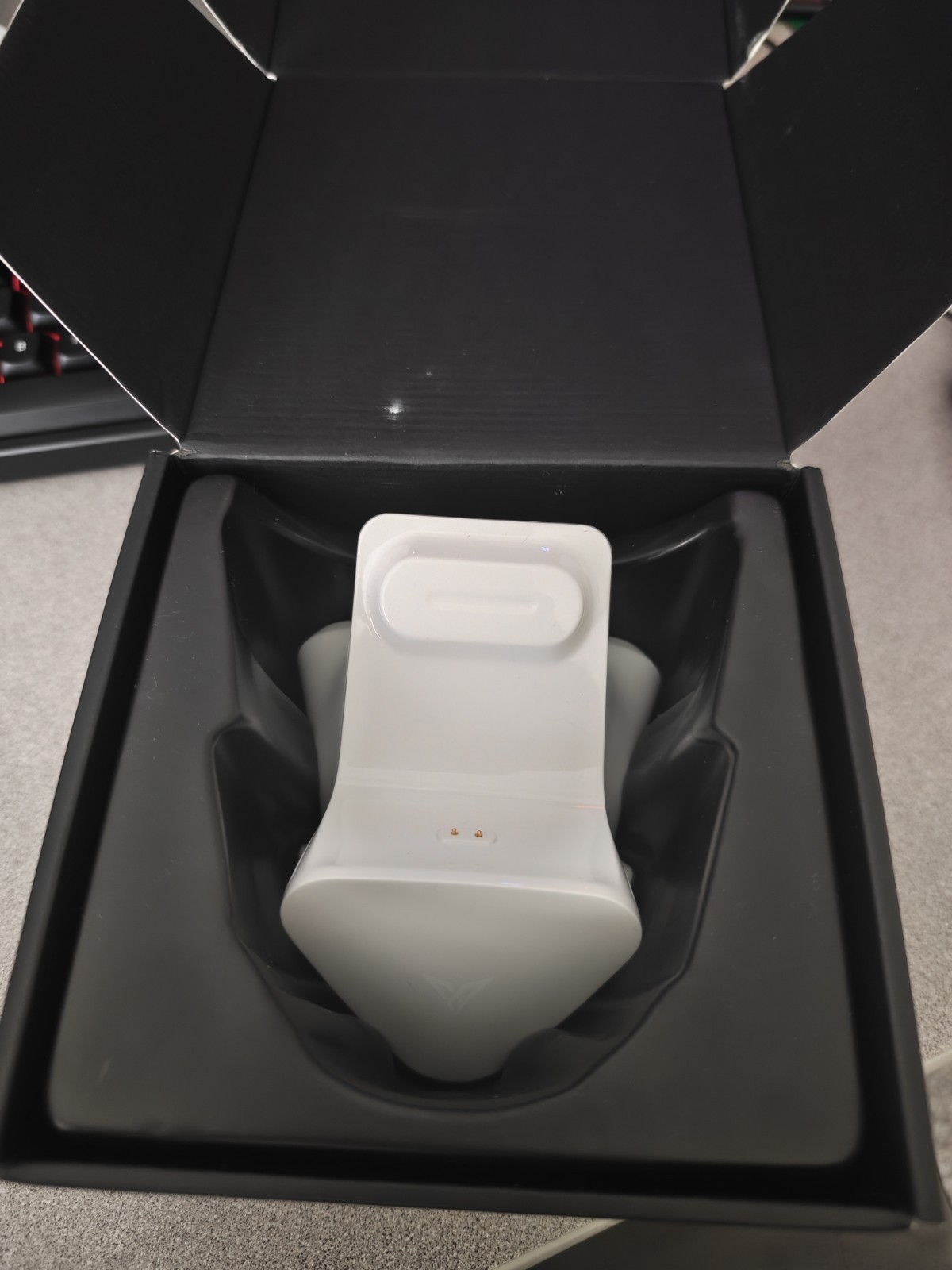 Flydigi Wireless Charger Dock for Vader4pro/Vader3pro/Vader3/Apex4/Apex3 White