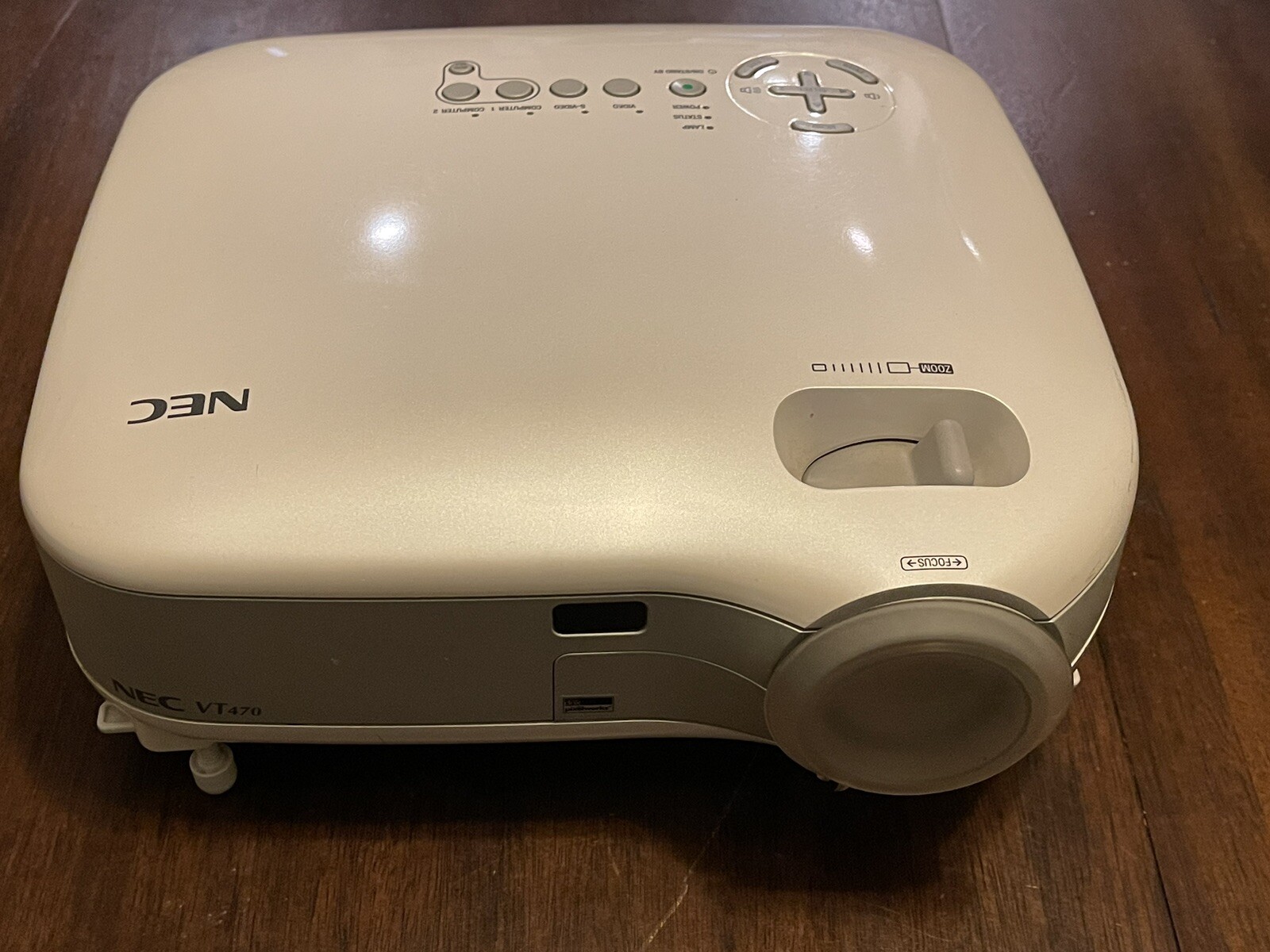 NEC Model VT470 Desktop Multimedia LCD Data Projector
