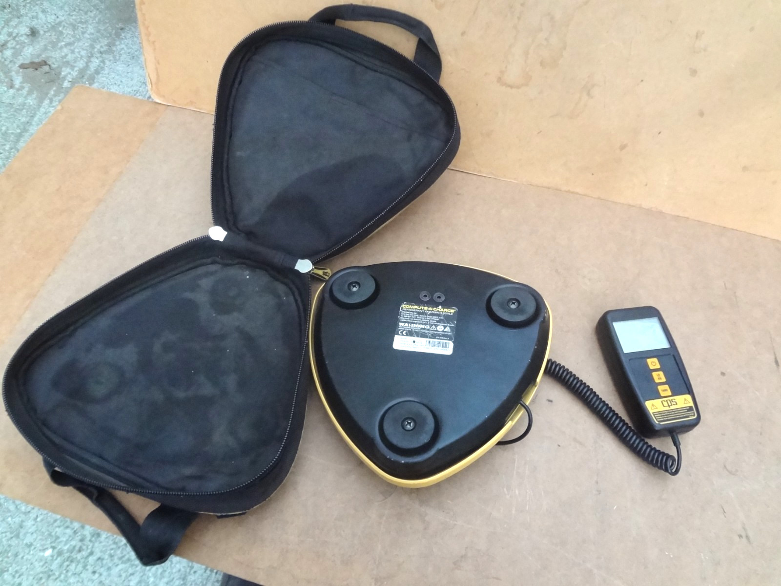 COMPUTE-A-CHARGE CCD110 Charging/Recovery Scale, 110 lb Max. Cap.
