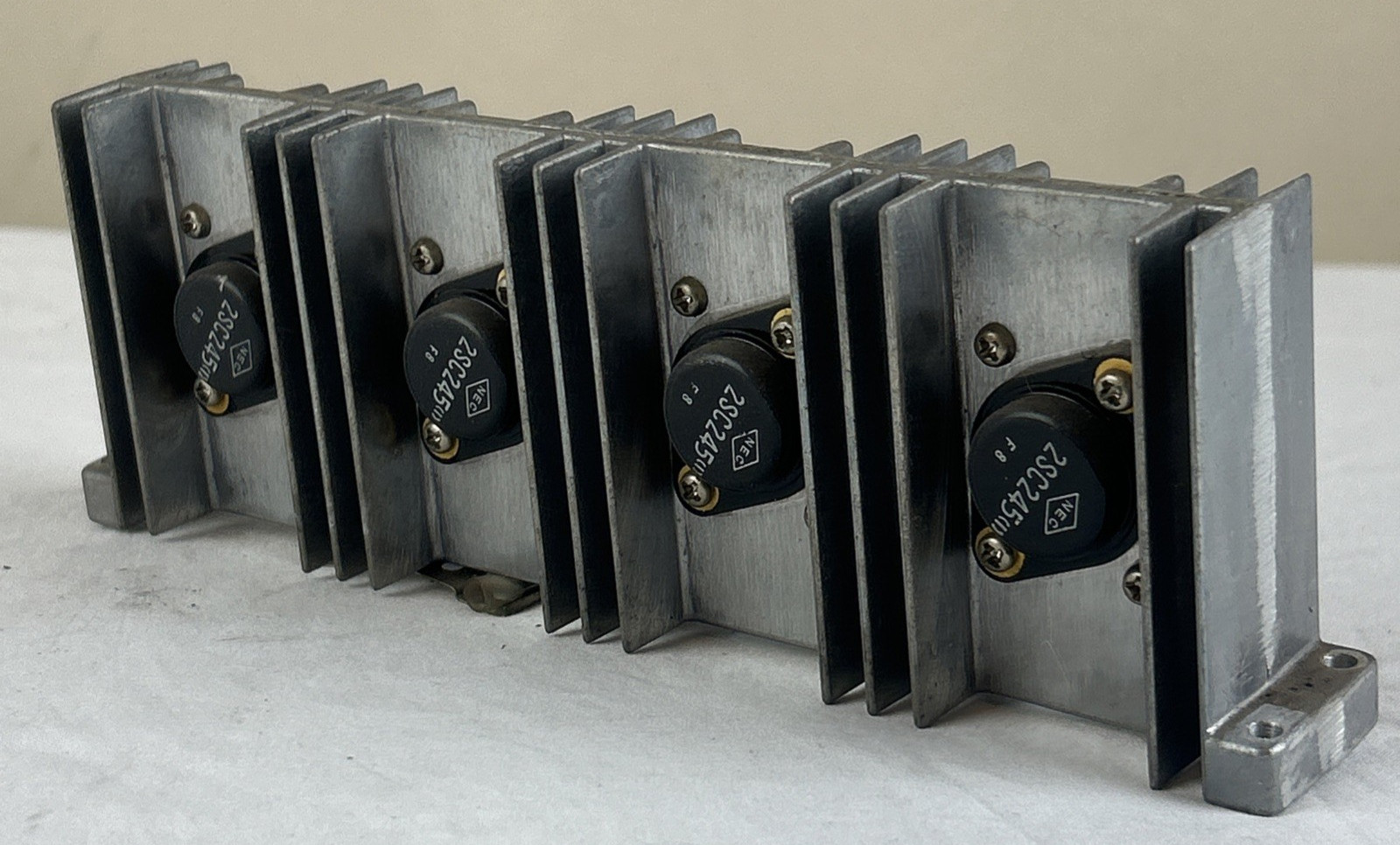 Kenwood TK-60 Amplifier Output Heatsink Original Part