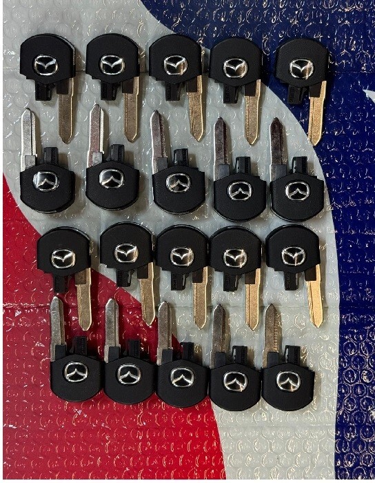 20  Pcs MAZDA OEM  REMOTE FLIP  KEY  W/ TRANSPONDER 80BIT