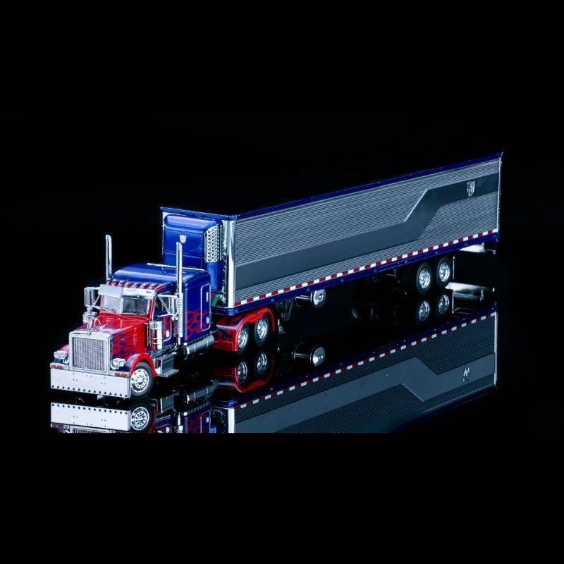 2025 596 1:64 Peterbilt Optimus Prime Truck Limited Edition Collector Car Set