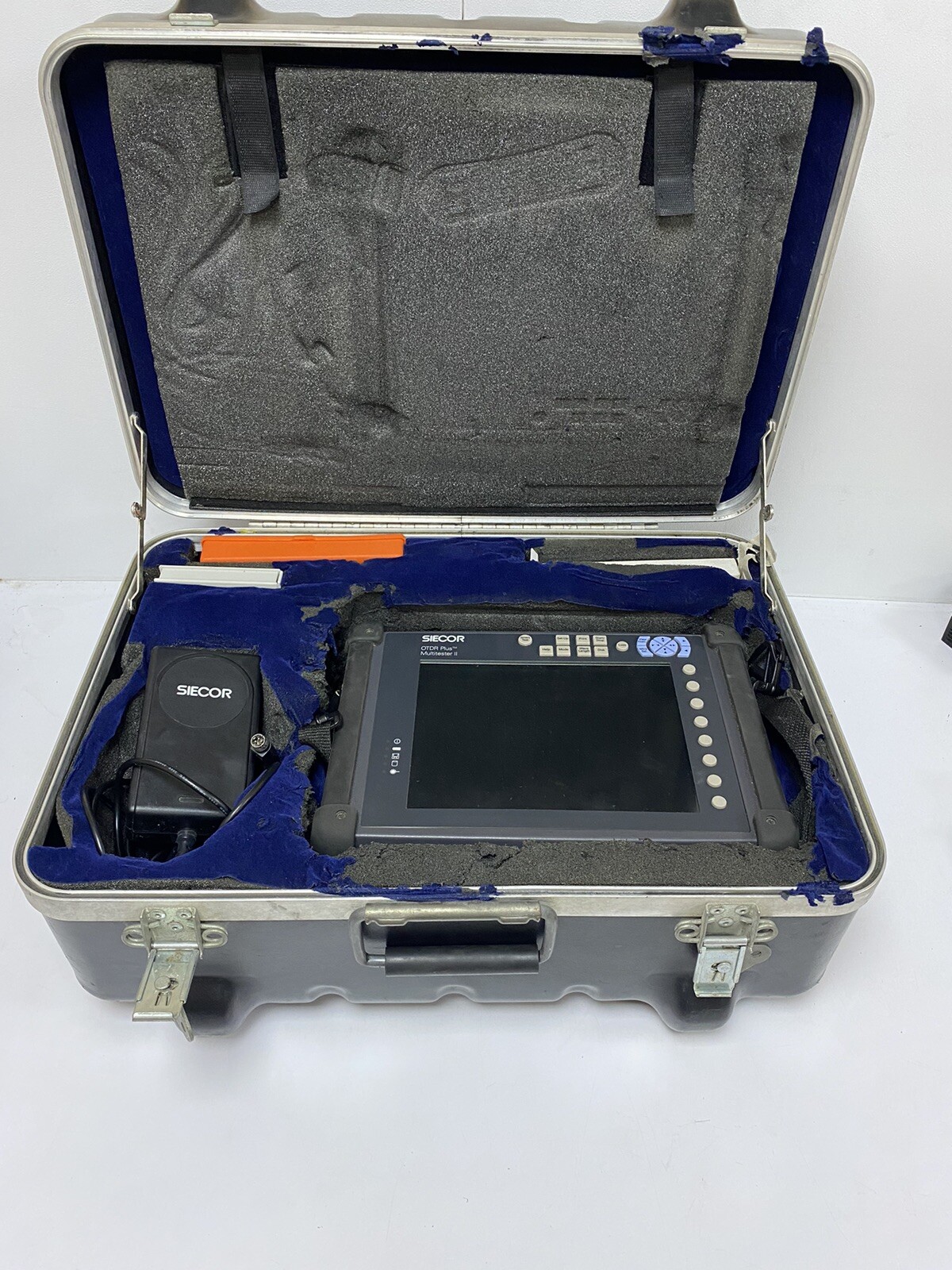 Siecor Corning OTDR Plus Multitester II 340M-1500 With Case and Accessories