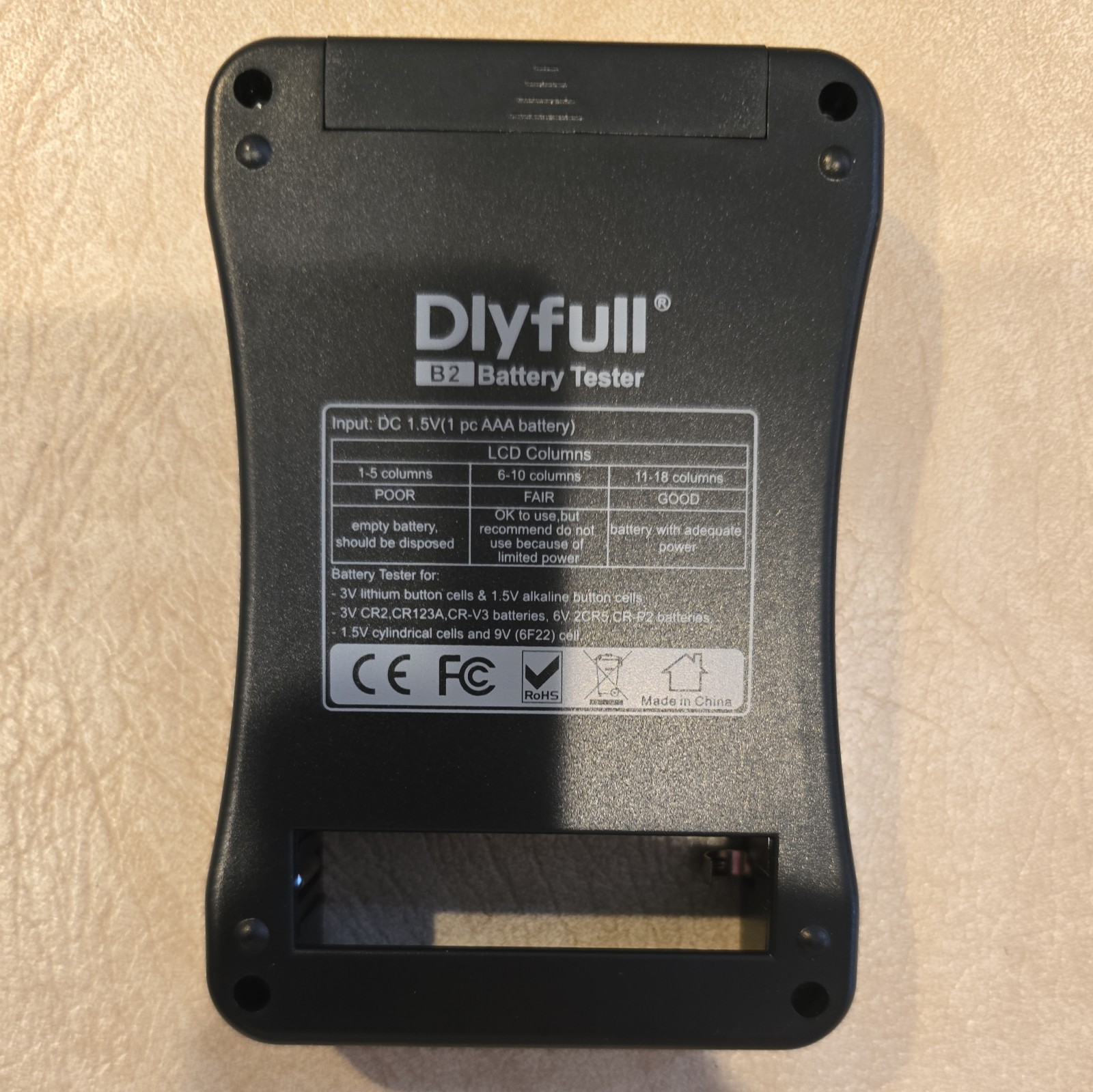 Dlyfull Universal Battery Tester With LCD Display, Multi Purpose Small Checker