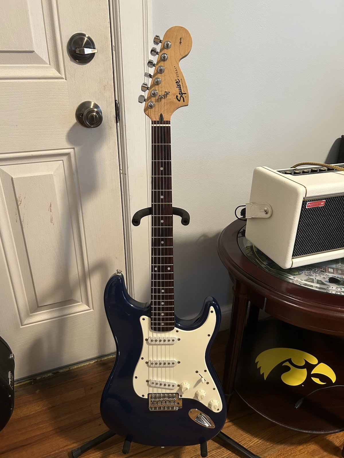 2001 Squier Affinity Stratocaster w/ Strap & Cable