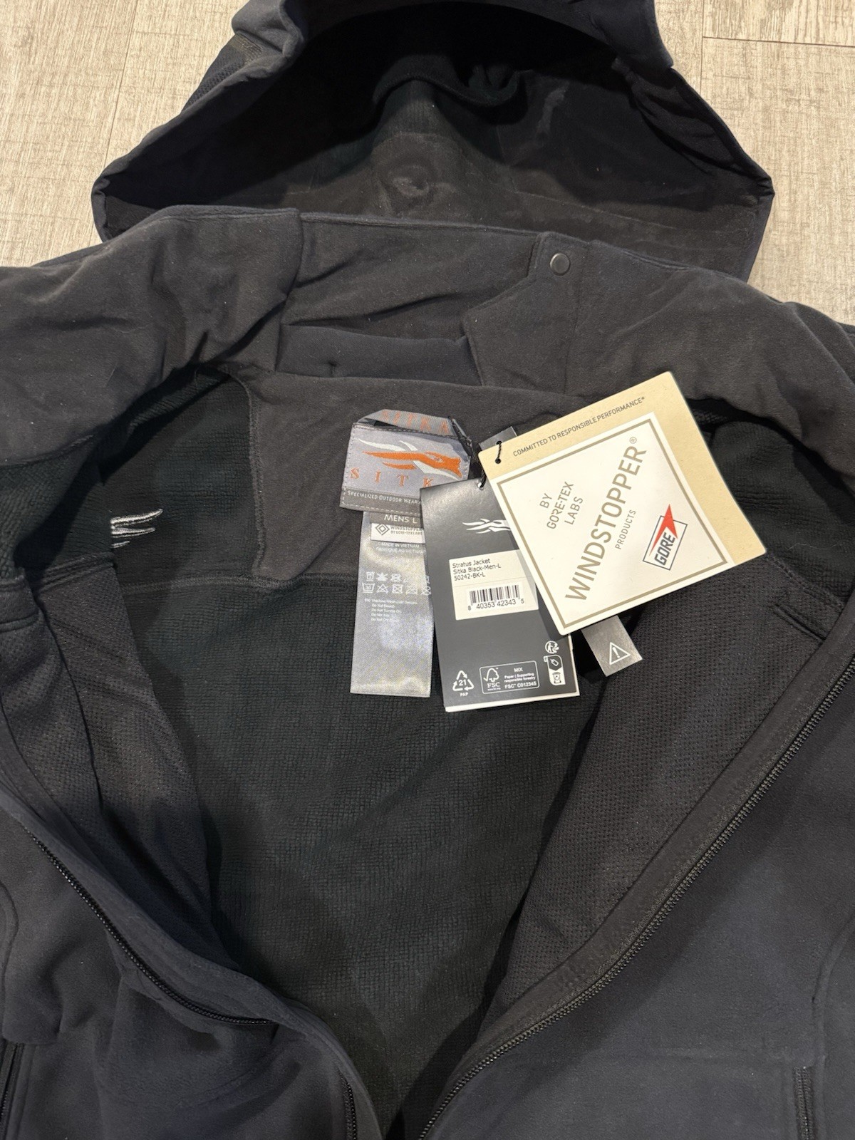 Sitka Stratus Jacket Black Large Windstopper Brand New With Tags