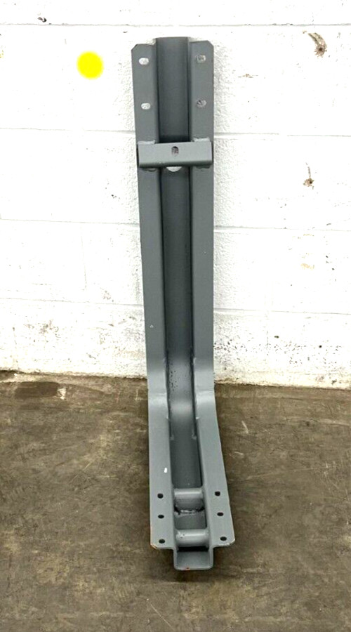 NAVISTAR FUEL TANK SUPPORT BRACKET LENGTH 19 HEIGHT 32 WIDTH 6
