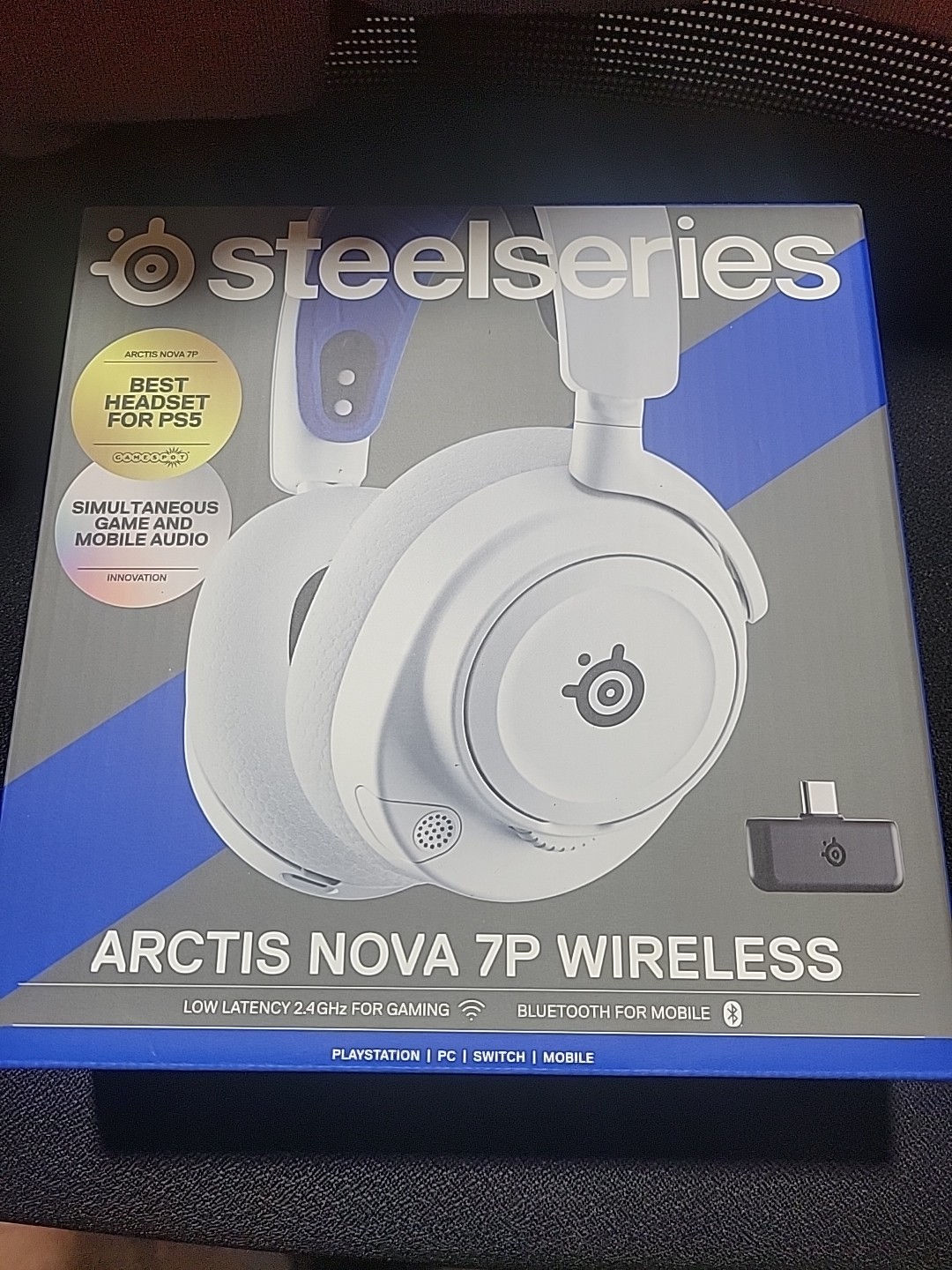 SteelSeries Arctis Nova 7P Wireless Over-Ear Gaming Headset - white