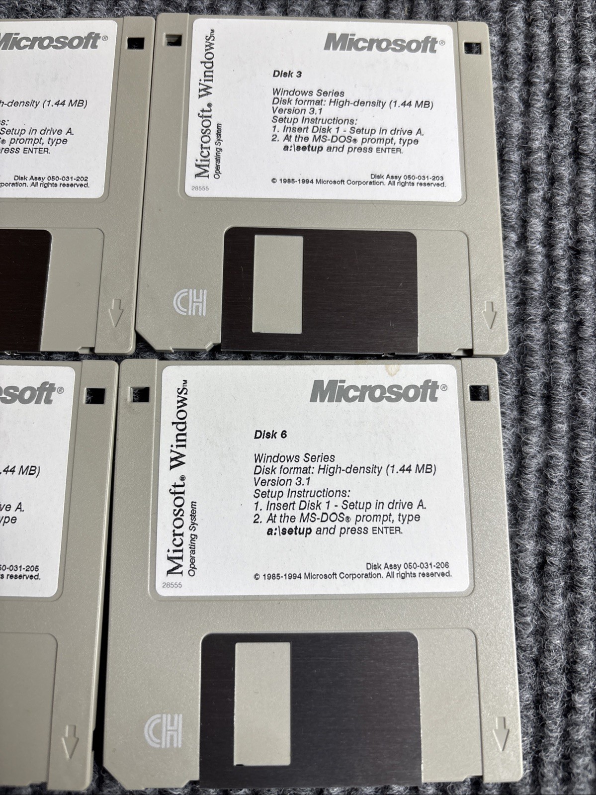 Microsoft Windows 3.1 on 3.5" 1.44MB Floppy Disk install - Retail (6 Disks)
