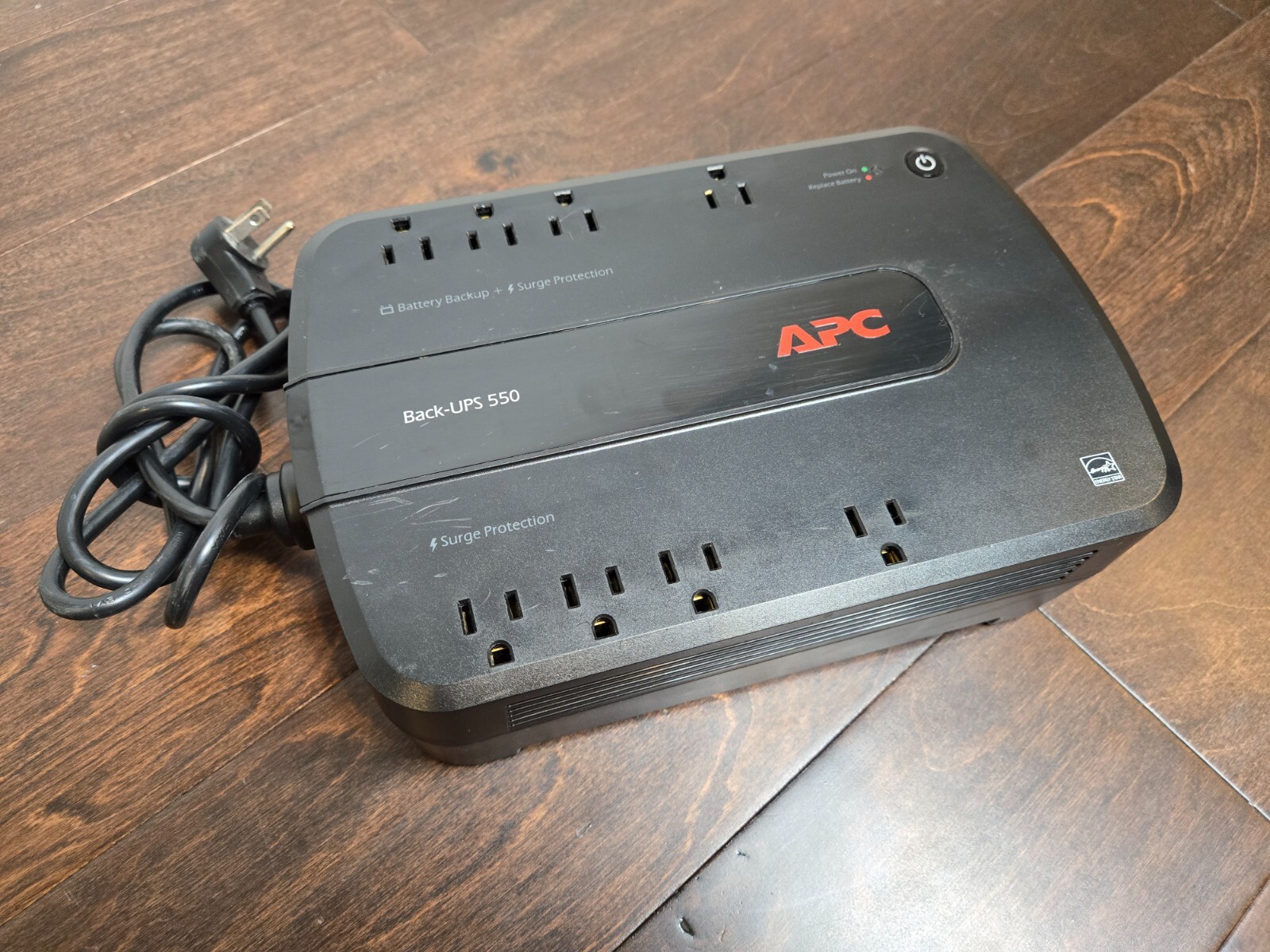 APC Back-UPS 550 Battery Backup & Surge Protector, BE550G