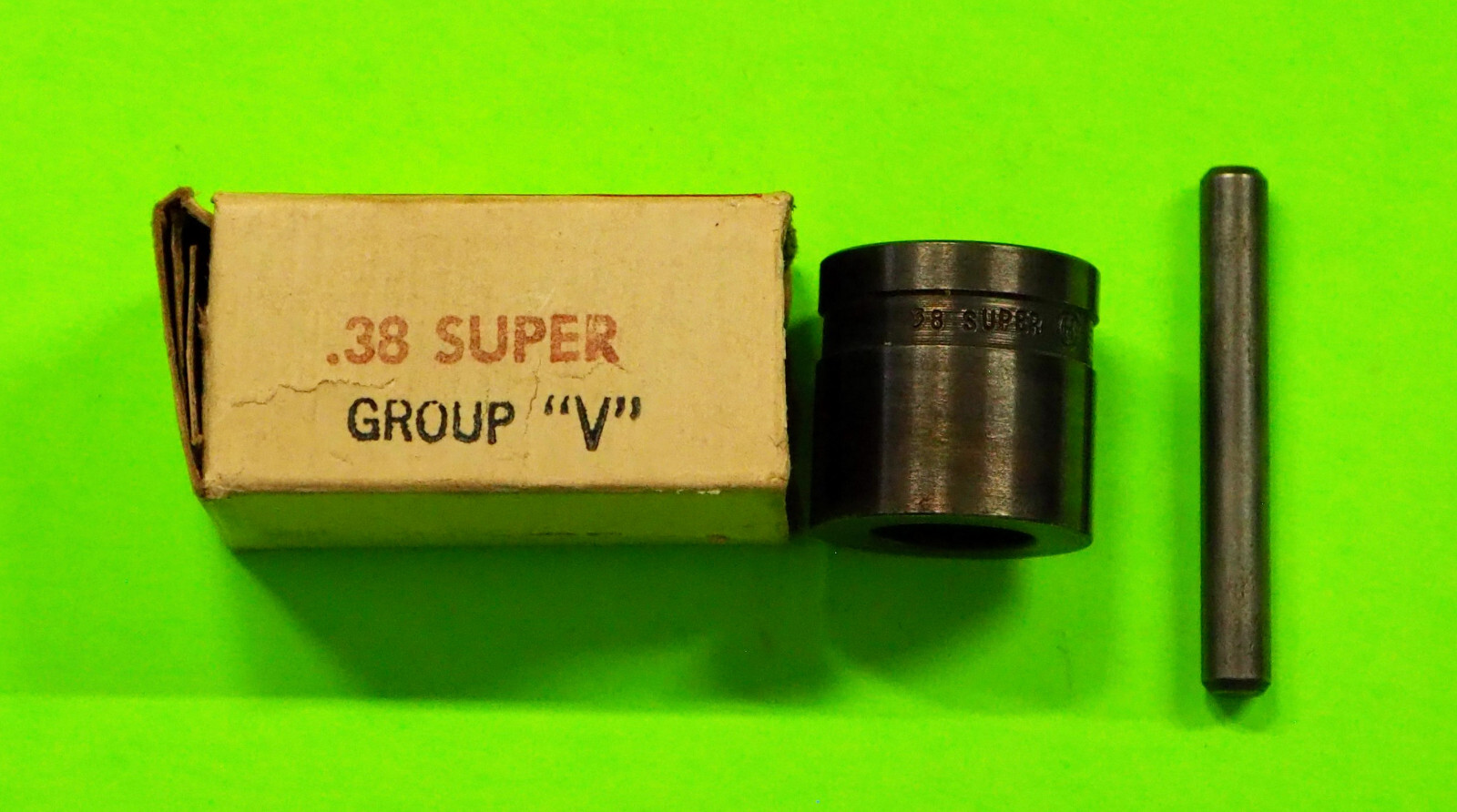 CH-4D (Group "V") Case Holder-(303-1)-NOS-in box