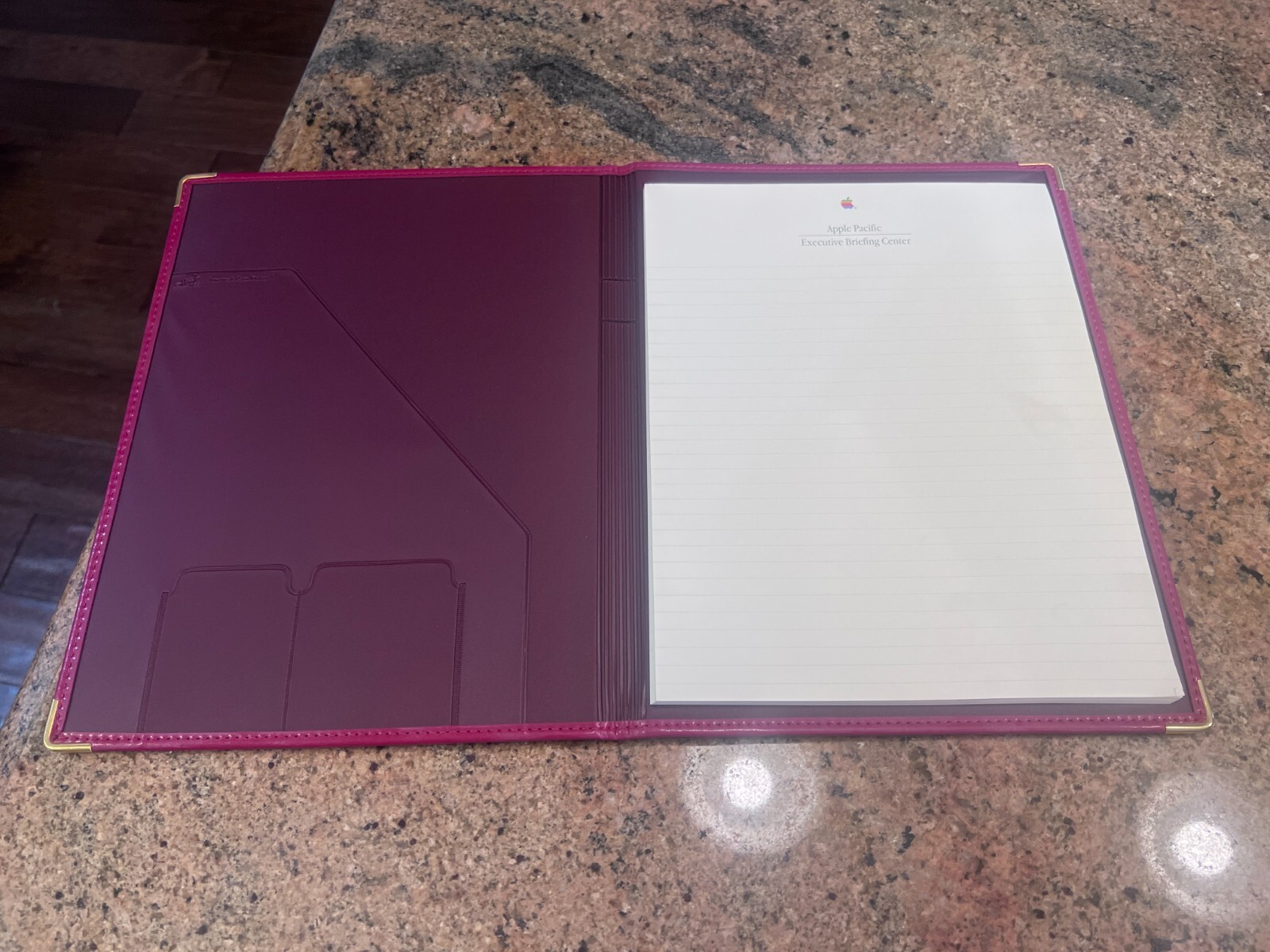 Apple Computer Memorabilia 1994 Notebook with VINTAGE APPLE NOTE PAPER RARE