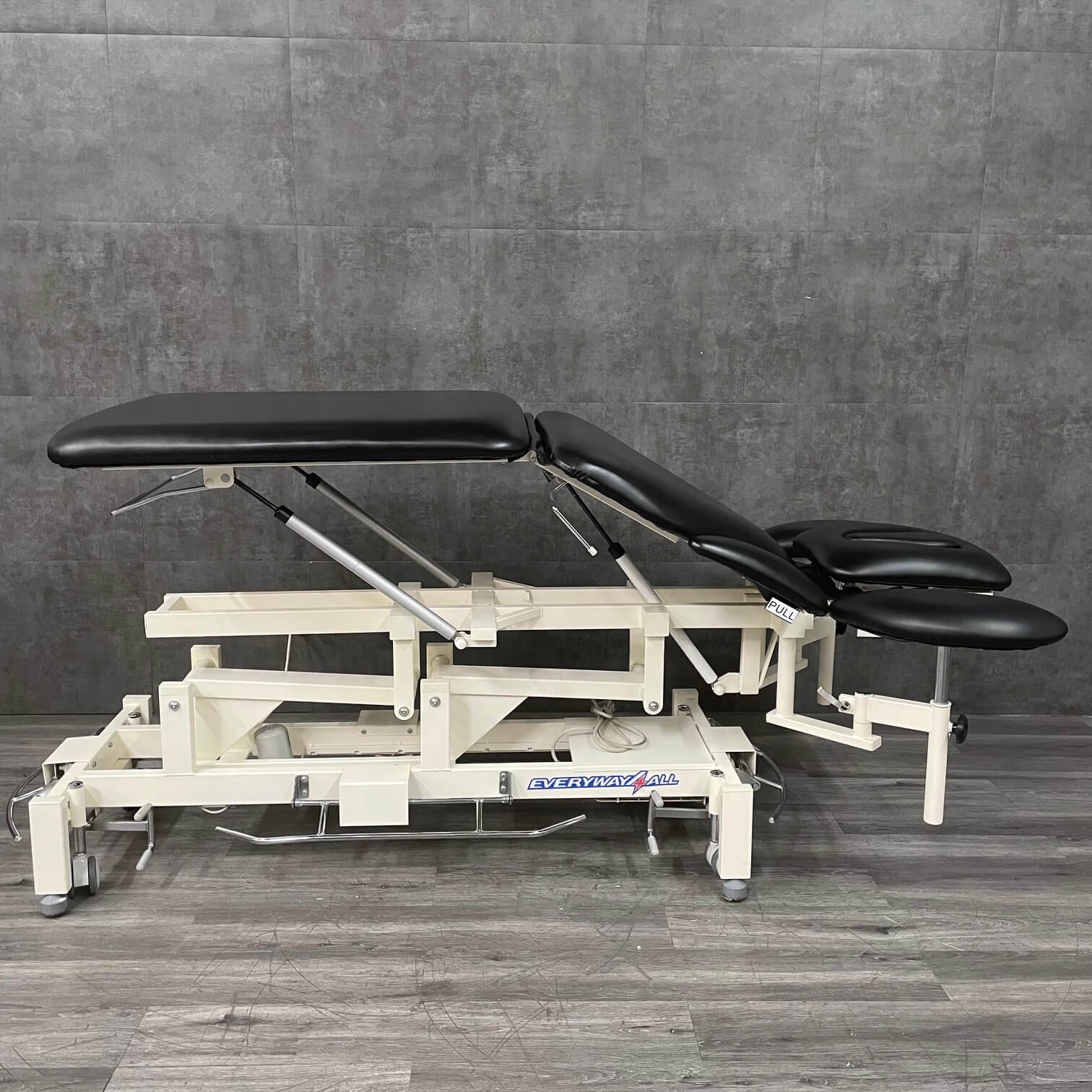 Everyway4All CA100 Physical and Treatment Table