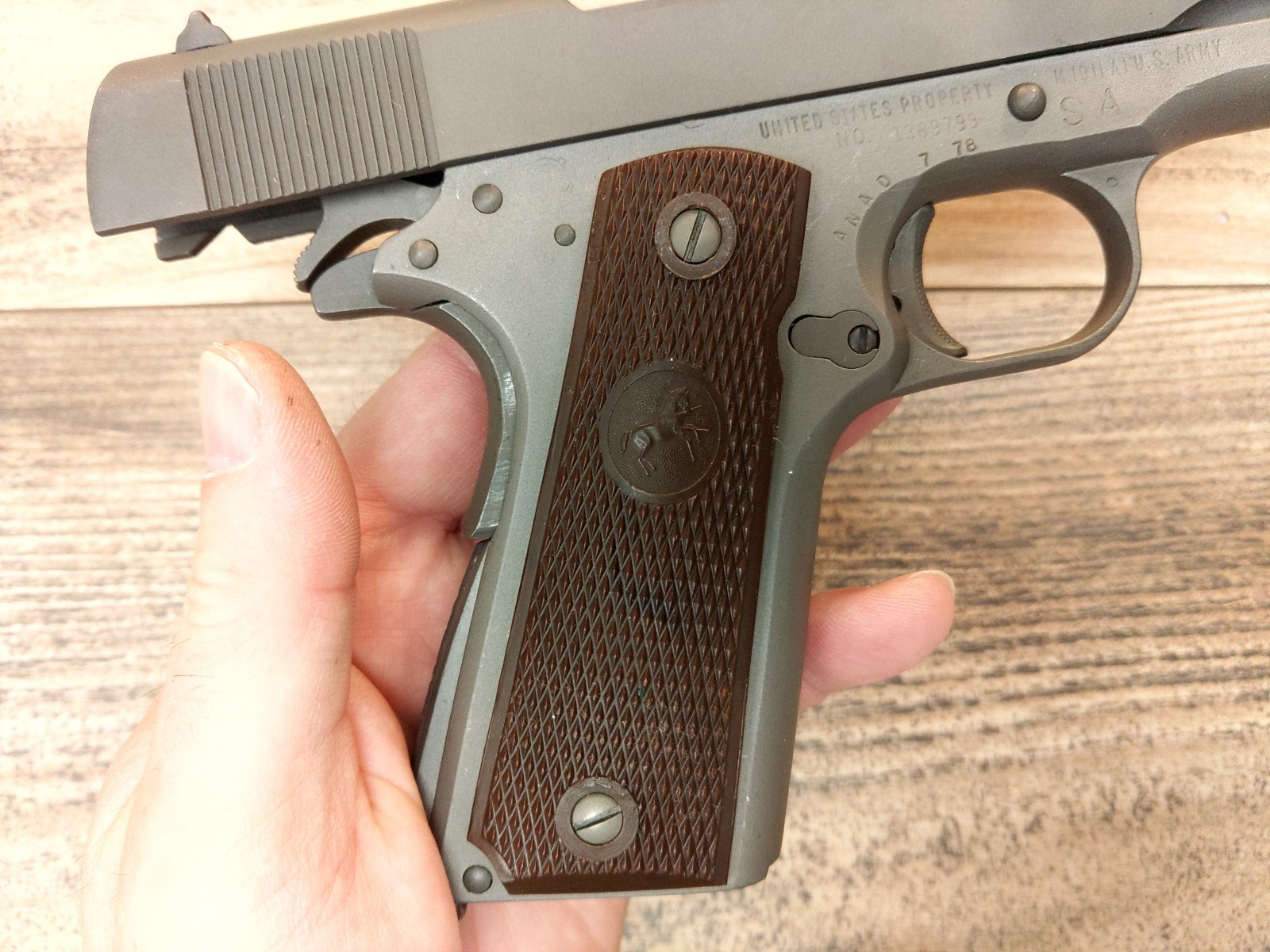Colt Vintage 1911 40's-60's Commercial Hollow Back Coltwood Grips FitTested 1667