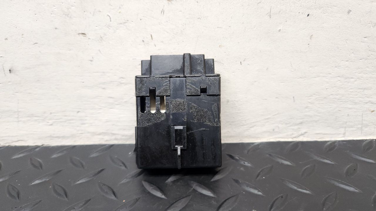 99-00 Cadillac Escalade Headlight Lighting Control Module OEM 15313257