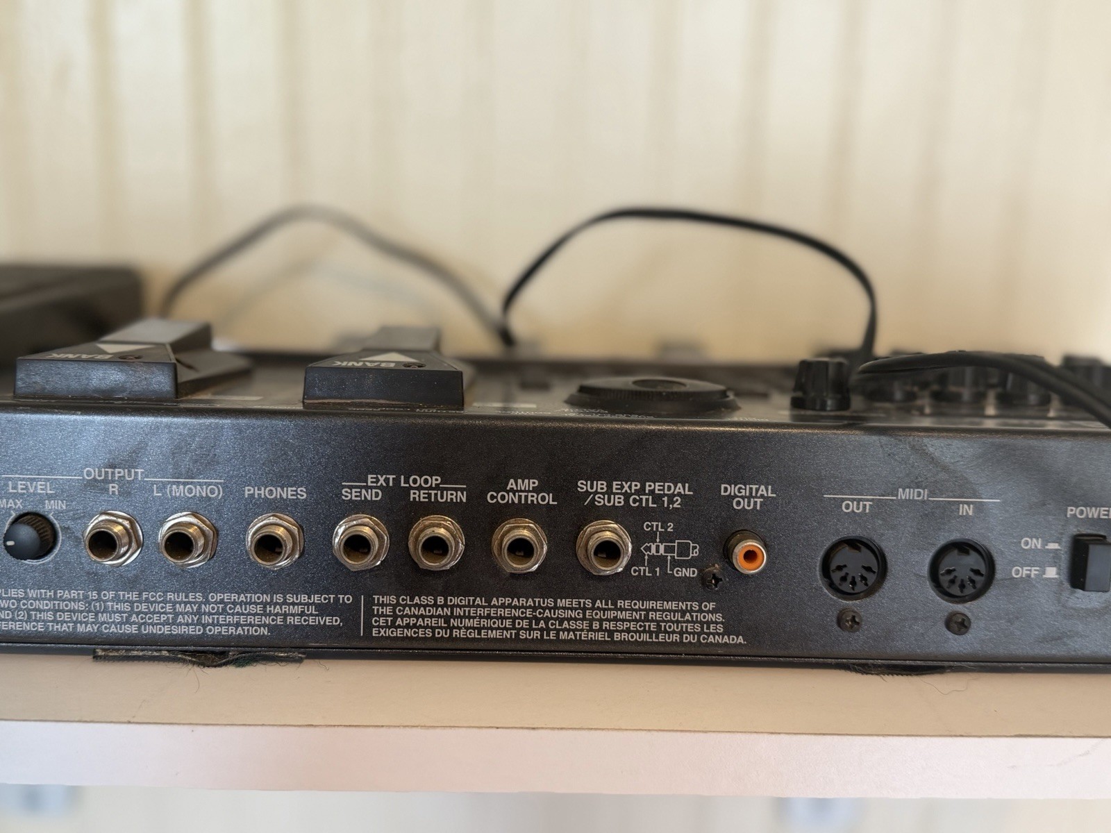 BOSS GT-8 Guitar Effects Processor Multi-Effects Pedal COSM w/ AC Adapter Tested