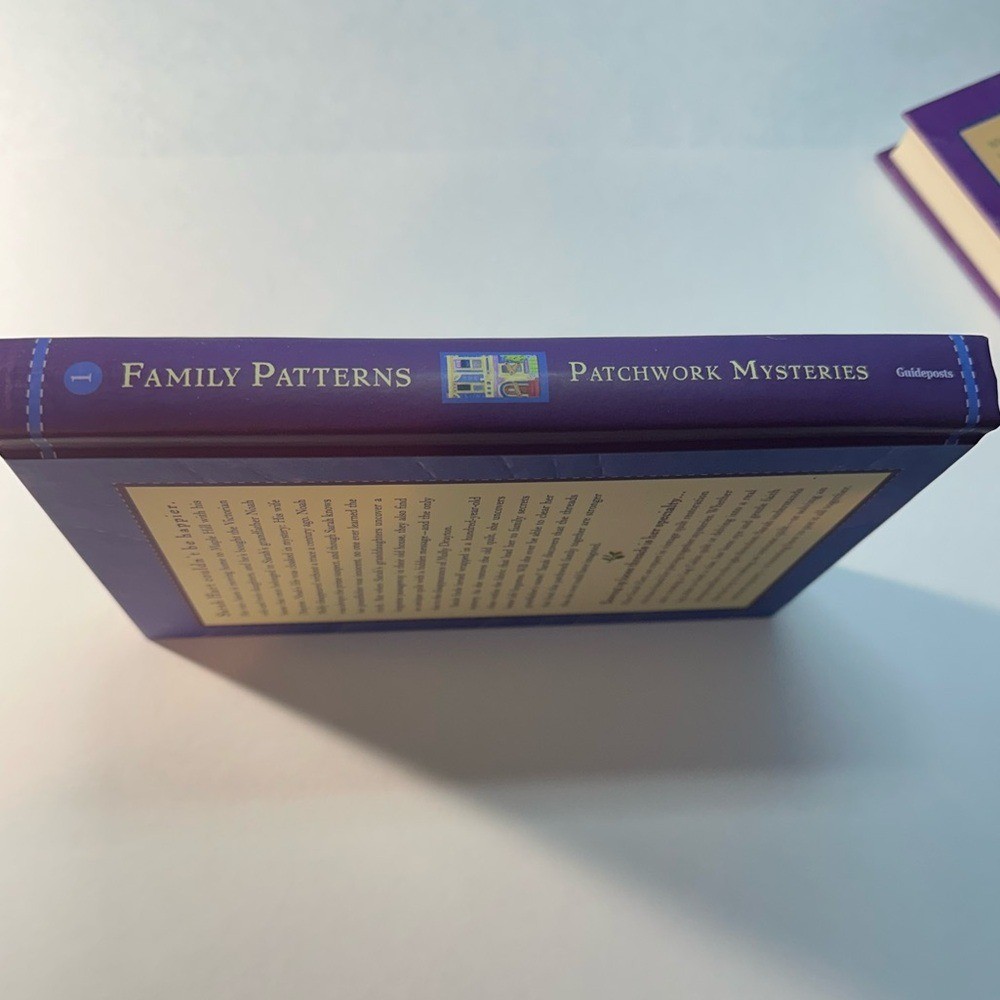 Family Patterns (Patchwork Mysteries) Hardcover Book 1 & 2