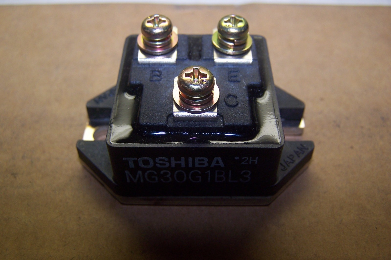 NEW TOSHIBA MG30G1BL3 POWER MODULE