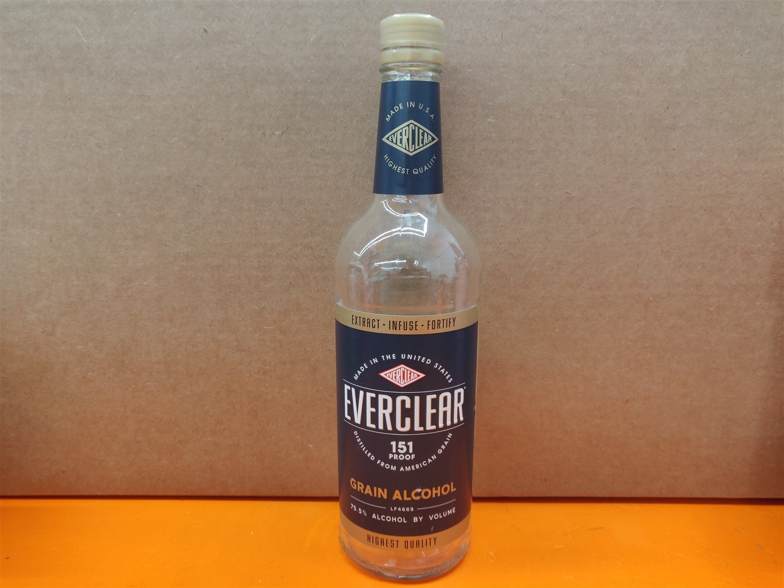 ⭐️⭐️⭐️⭐️⭐️ EMPTY 750mL Everclear 151 Proof Clear Glass Bottle for Crafts/Décor