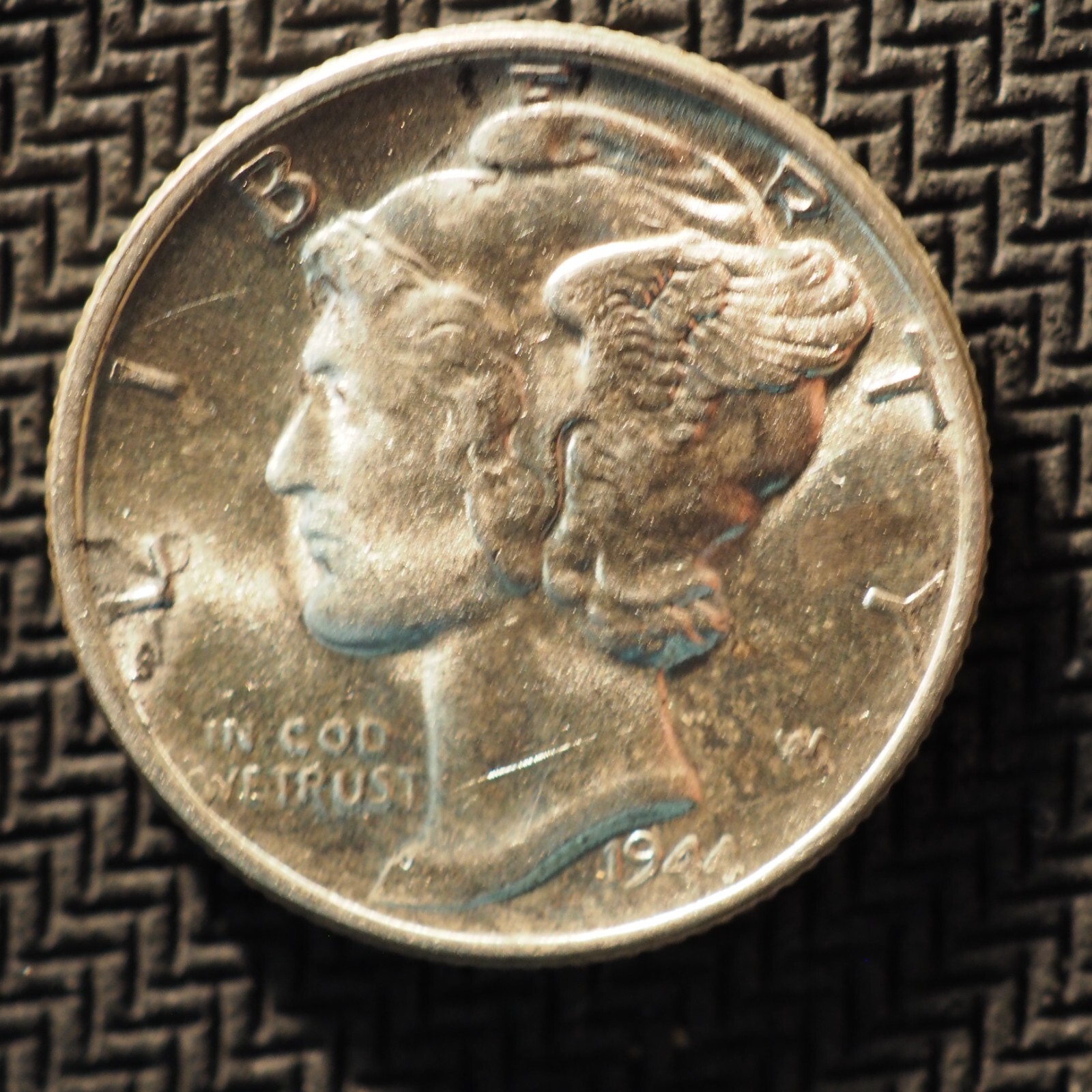 1944  **P**   MERCURY SILVER DIME  ***NICE*** FREE SHIPPING   M160