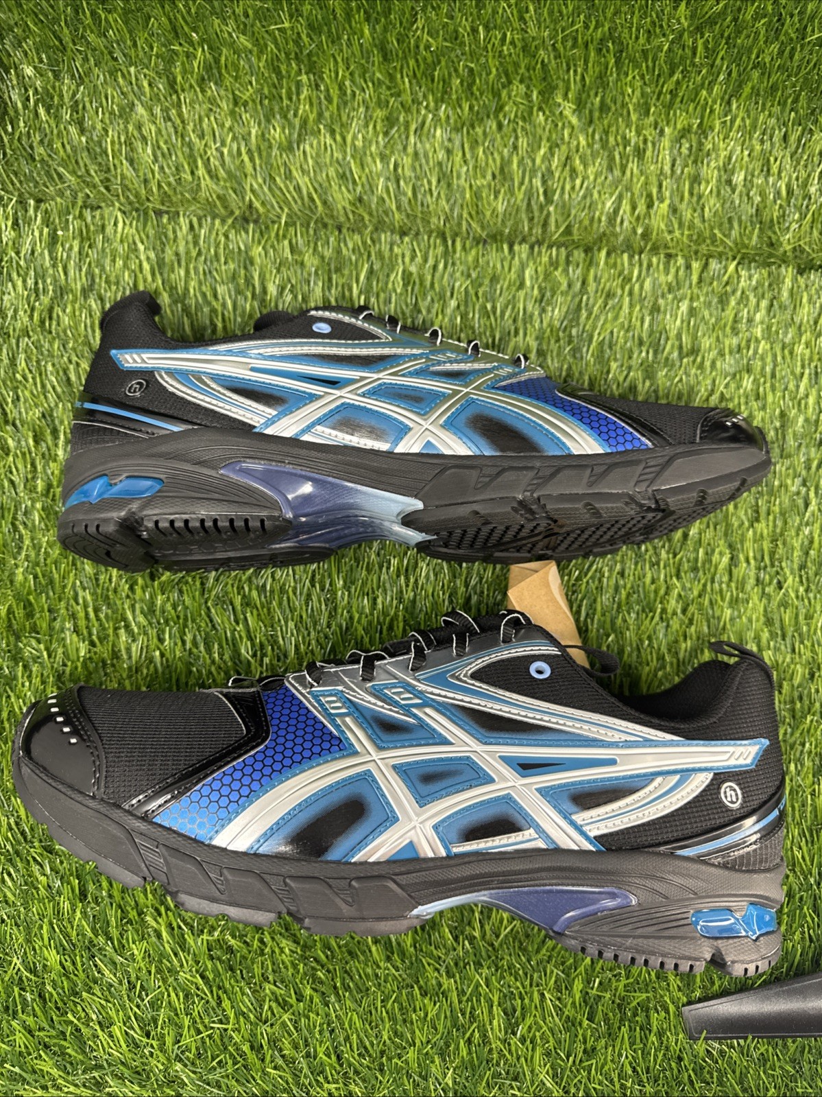 Size 11 - Hidden NY x ASICS Gel DS Trainer 14 - Dusk (Black) Pure Silver