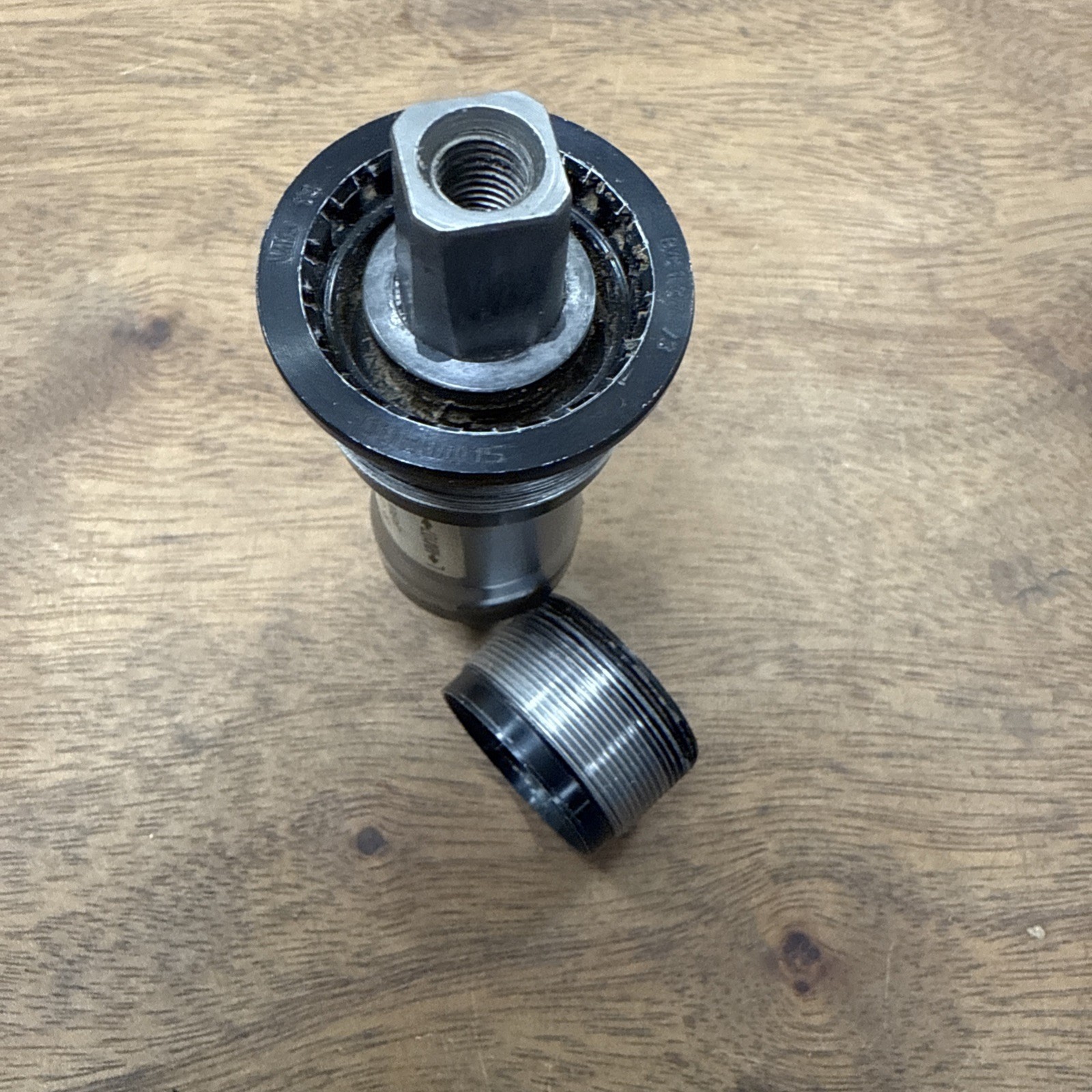 Shimano Deore XT BB-UN72 Bottom Bracket Square Taper 73mm 107mm Worn Threads