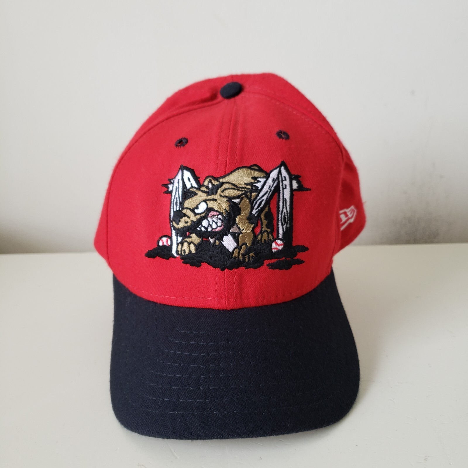 VINTAGE Batavia Muckdogs Hat Cap Snap Back Red New Era MiLB Baseball Made In USA