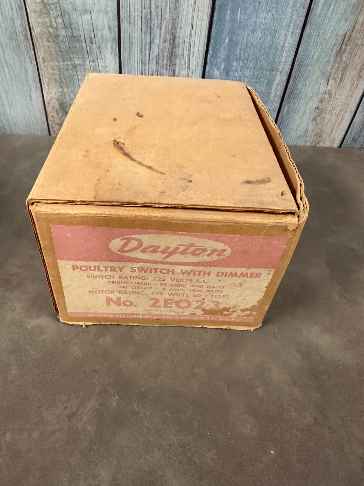 Dayton 2E023, NOS, Poultry Timer With Dimmer