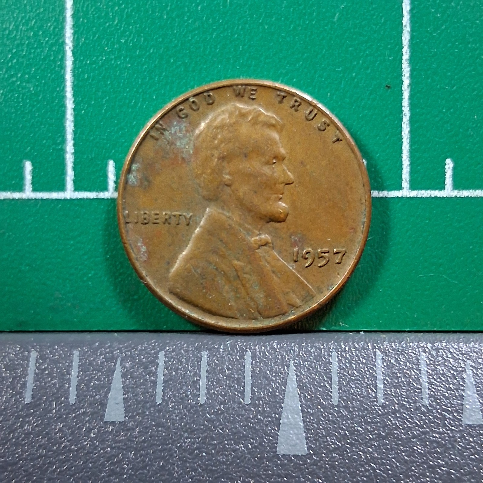 1957 United States USA Abraham Lincoln Wheat Penny 1 Cent Copper Coin