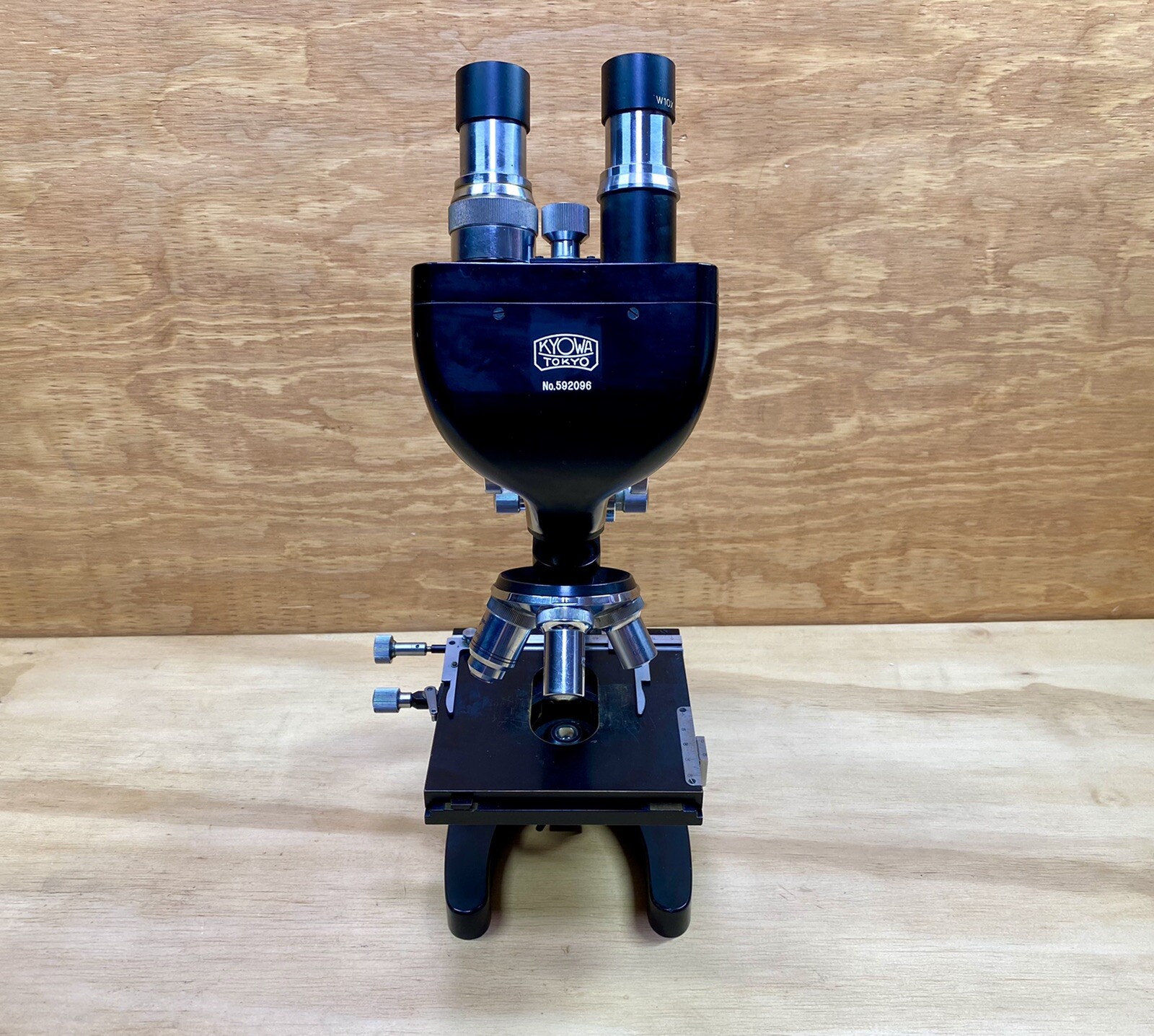 Kyowa Lumiscope Binocular Microscope - Four Objectives, Mechanical Stage - VTG