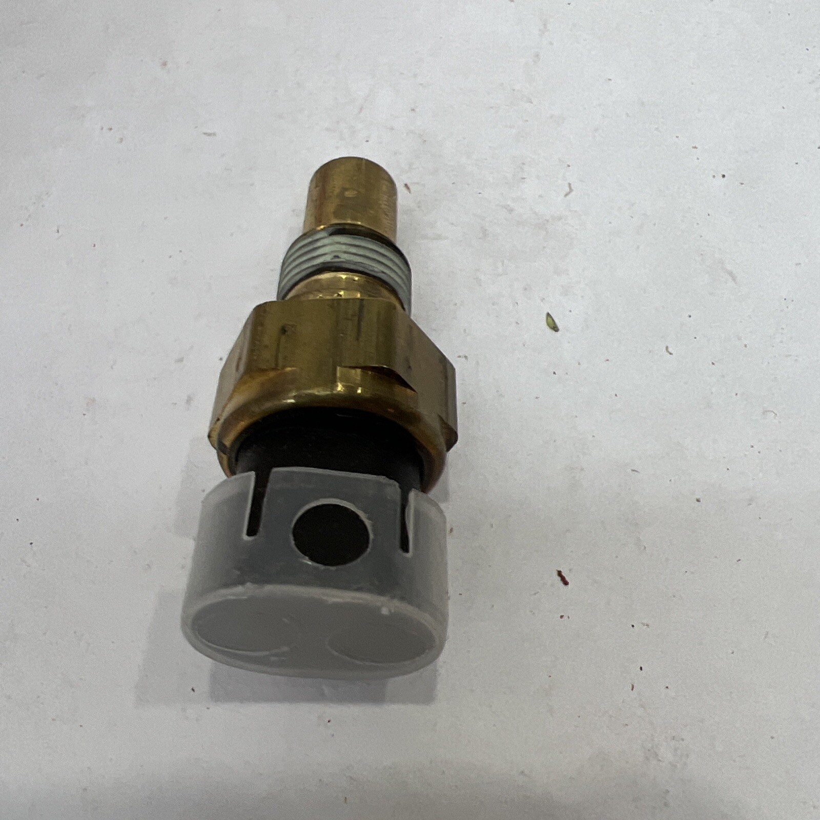 Standard Engine Coolant Temperature Sender TX72