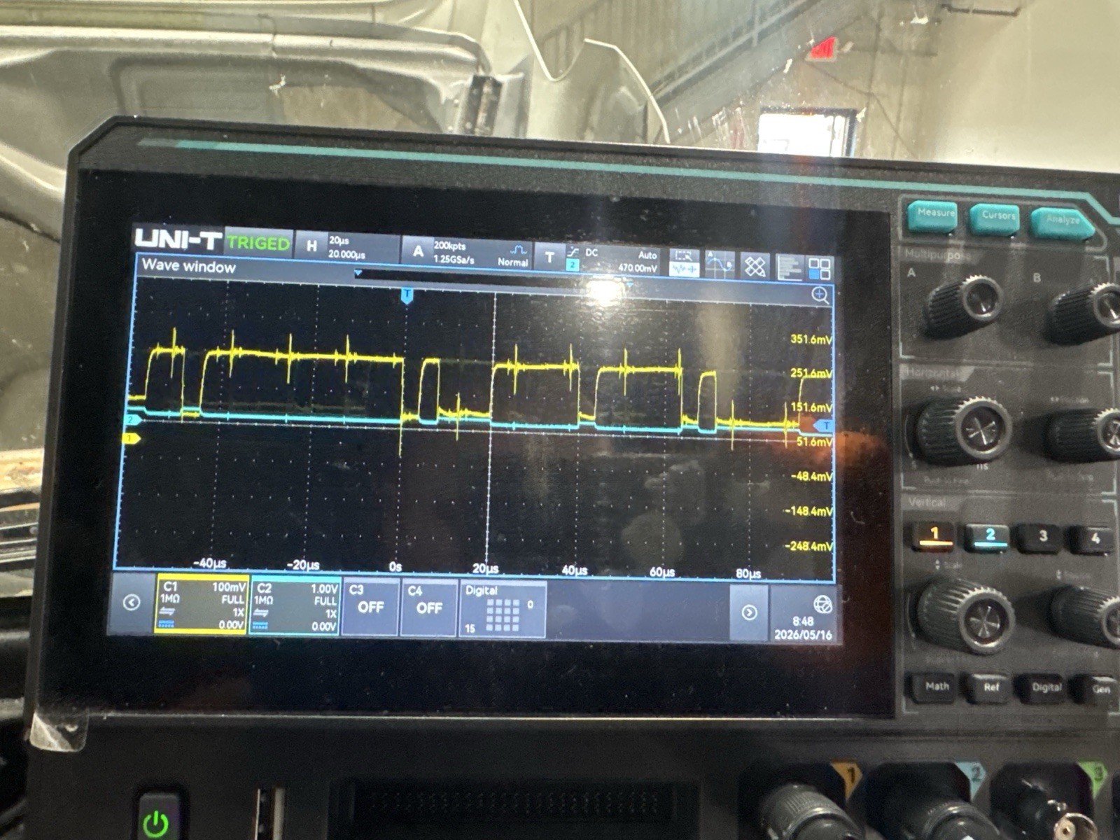 UNI-T UTD2102CEX+ 100MHz 2CH Digital Oscilloscope 1.25GSa/s 8-bit USB Probe