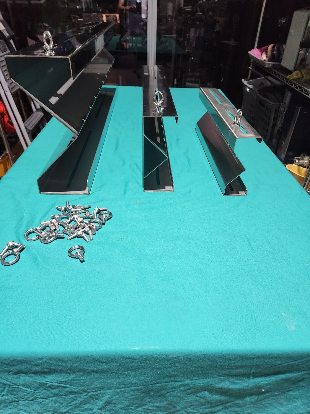 veterinary operating V Large table
