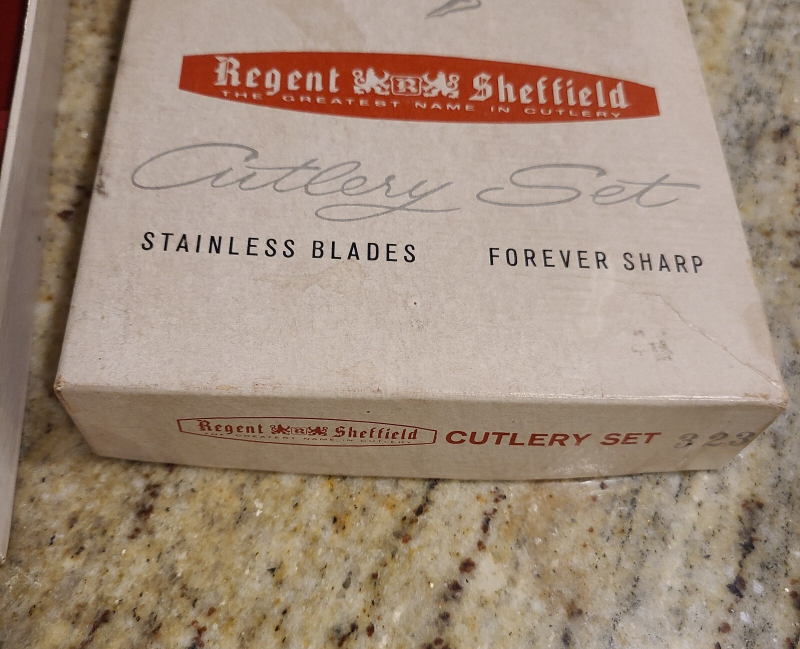 Regent Sheffield Cutlery Set Bakelite Marbled Stainless Steel Forever Sharp