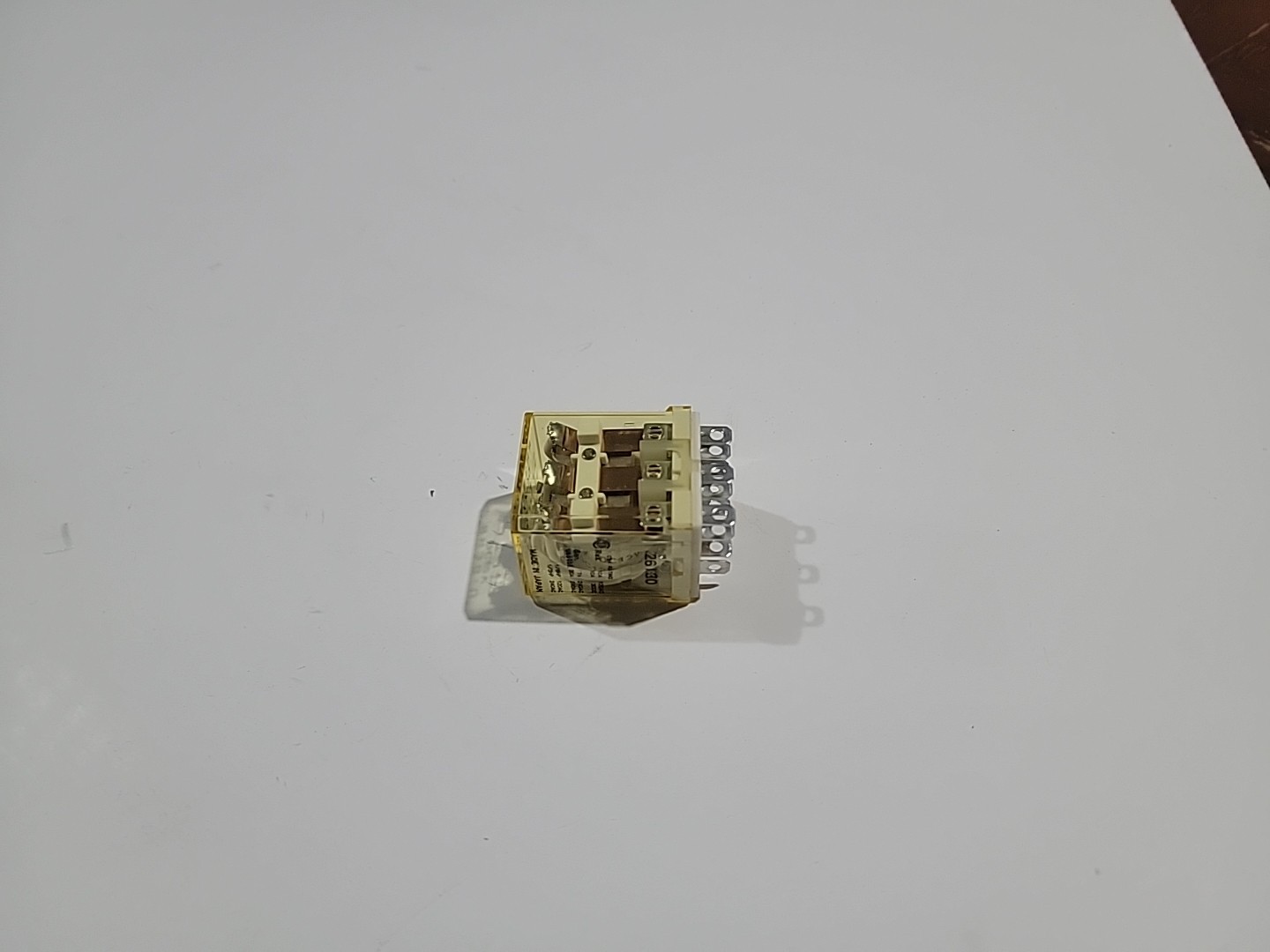 IDEC RH3B-UDC12V / RH3BUDC12V (BRAND NEW)