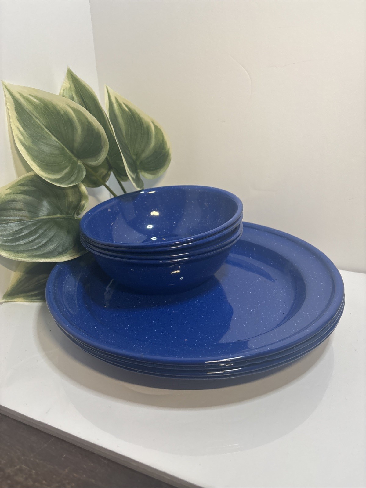 Speckled Blue Enamelware Graniteware Camping Dishes Plates Bowls 8 Pieces