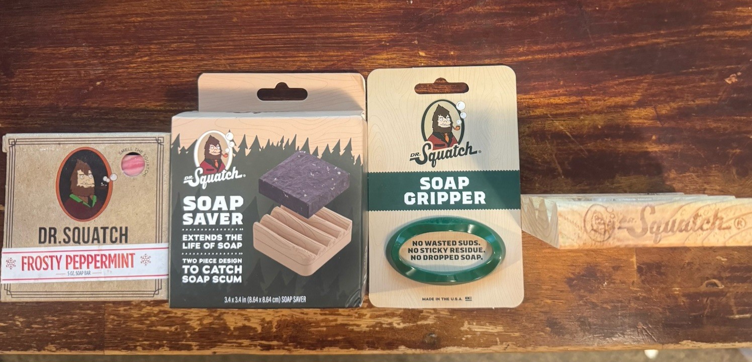DR. Squatch Soap Gripper , 2 Soap savers 1 OG Frosty Peppermint Bundle